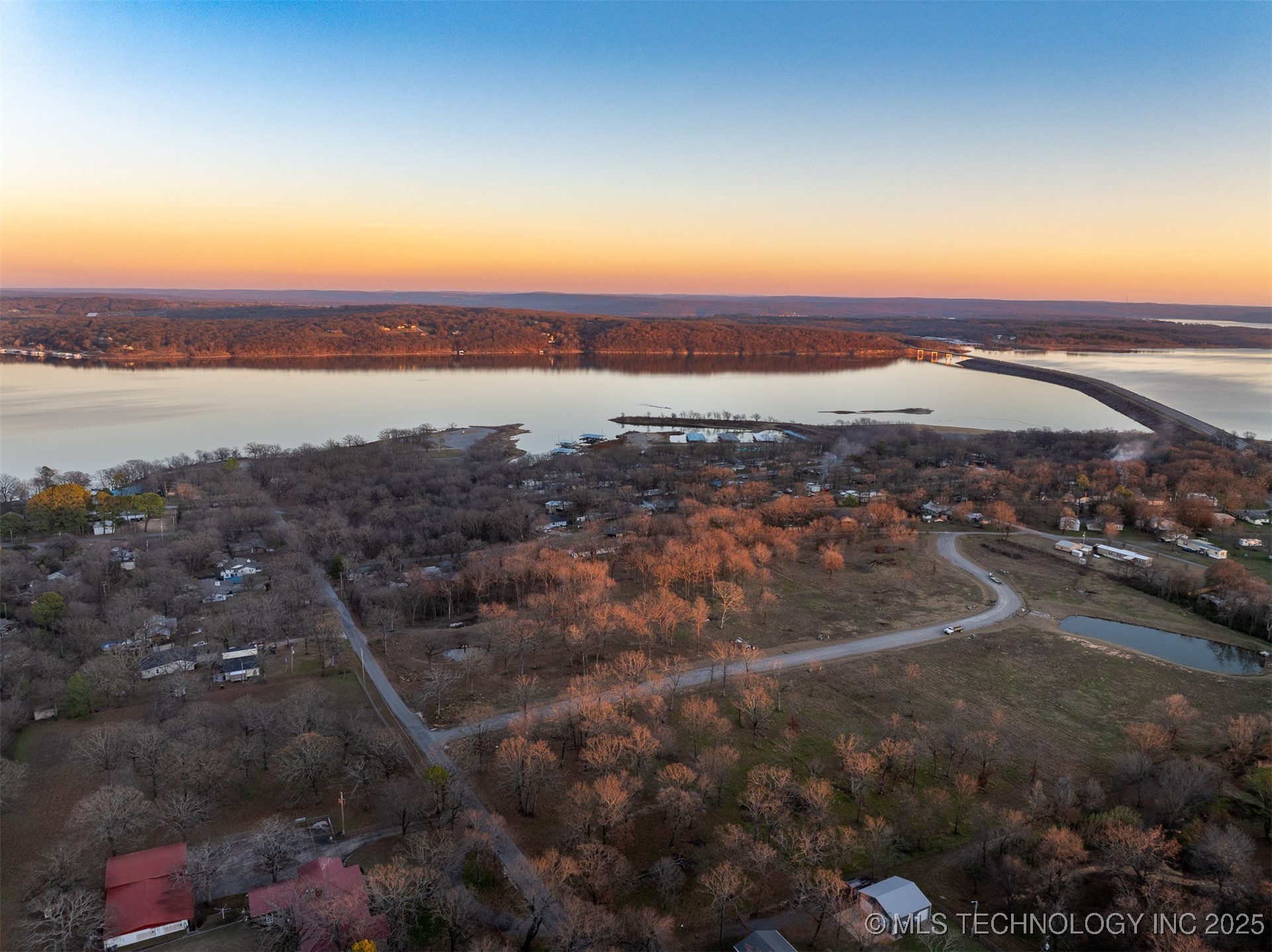 74036 S Fir Road Property Photo 2