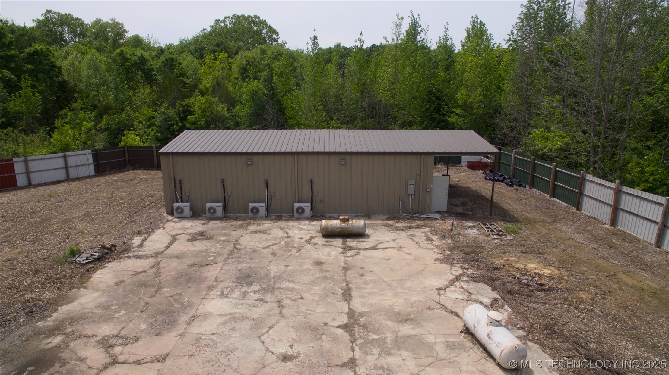 12701 E 153rd Street S Property Photo 5