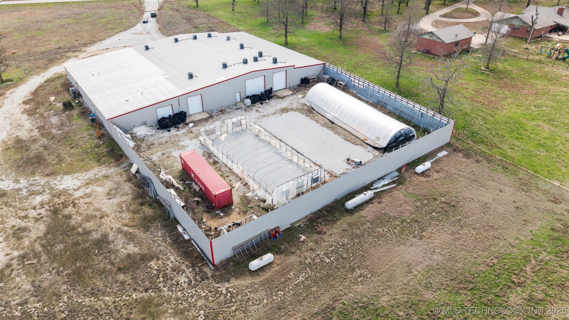 57530 E Us Hwy 59 Property Photo 4