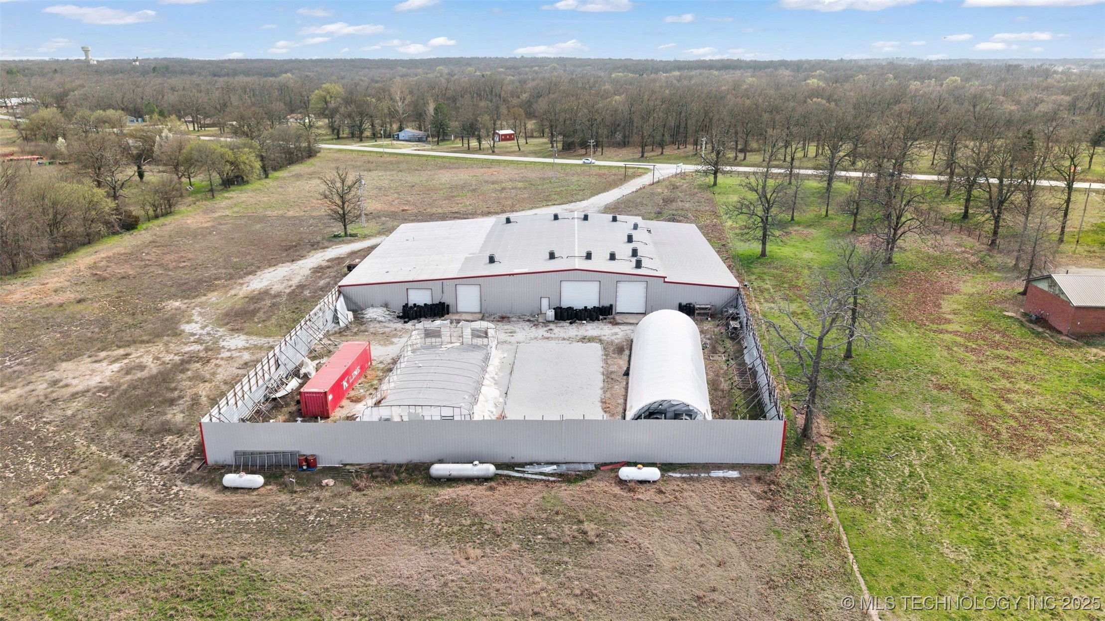 57530 E Us Hwy 59 Property Photo 6