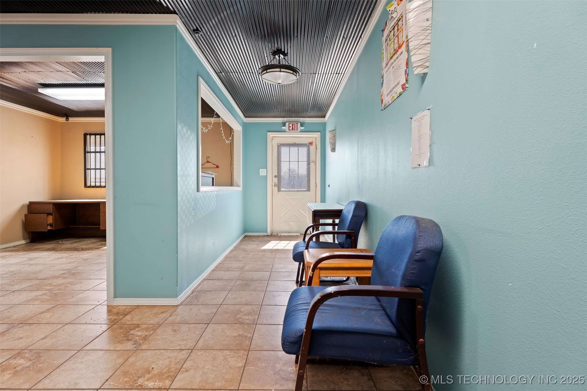 57530 E Us Hwy 59 Property Photo 12