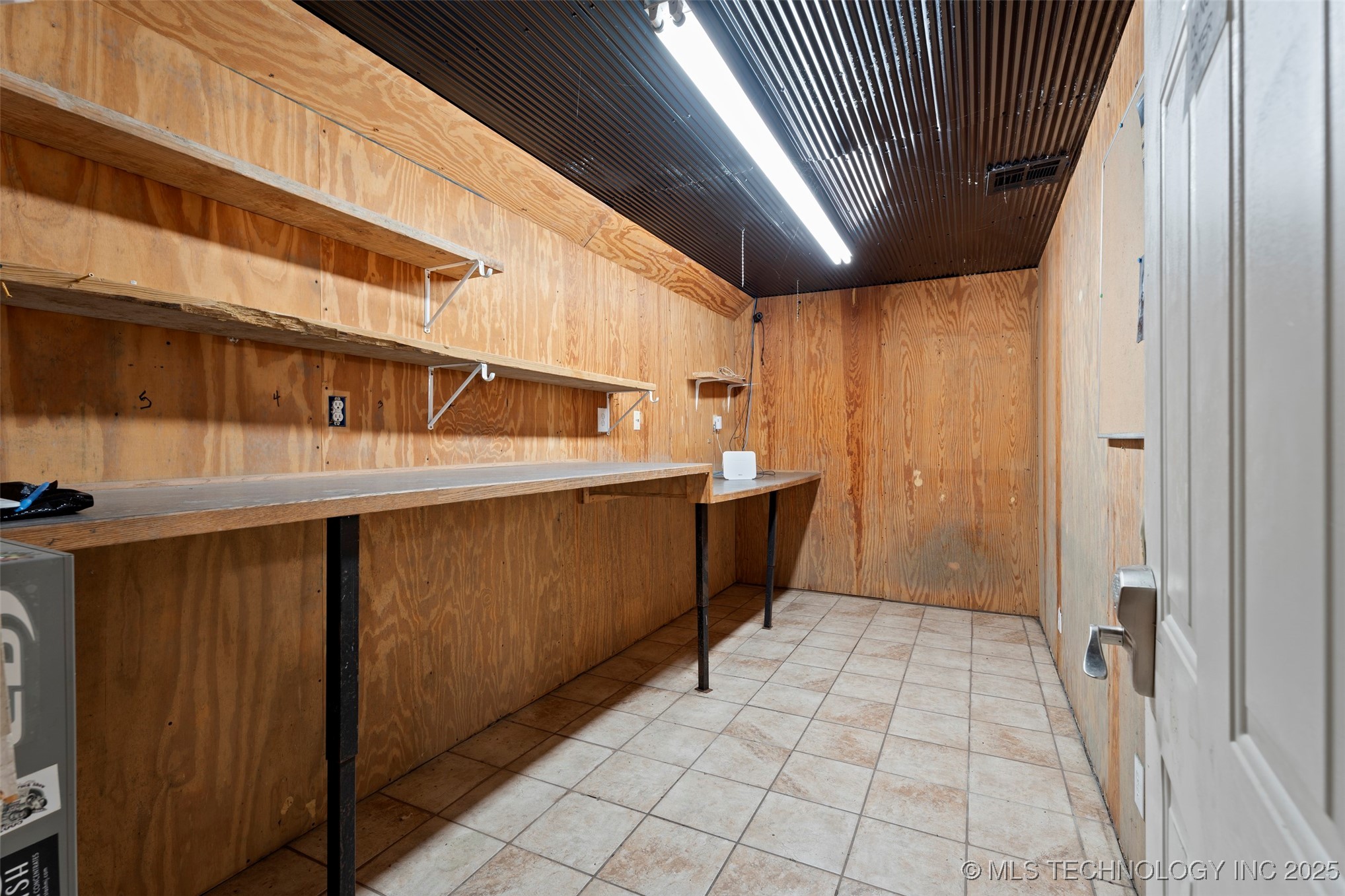 57530 E Us Hwy 59 Property Photo 21