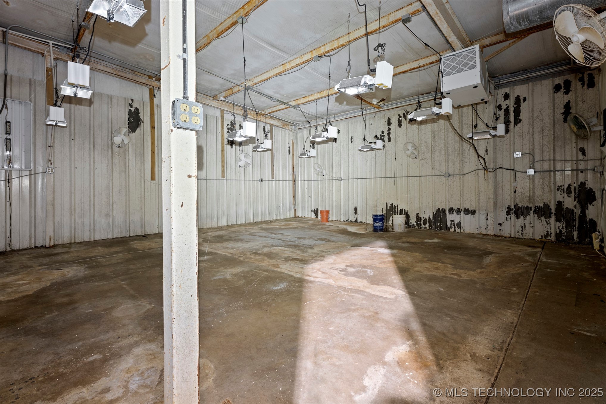 57530 E Us Hwy 59 Property Photo 44