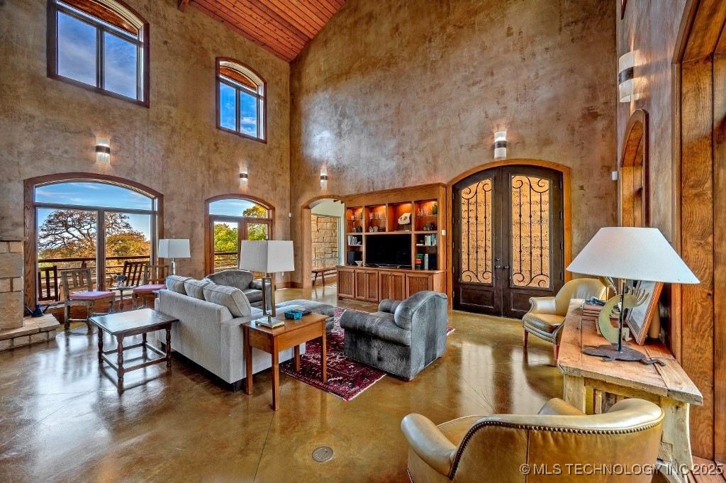 5094 Tower Drive Property Photo 5