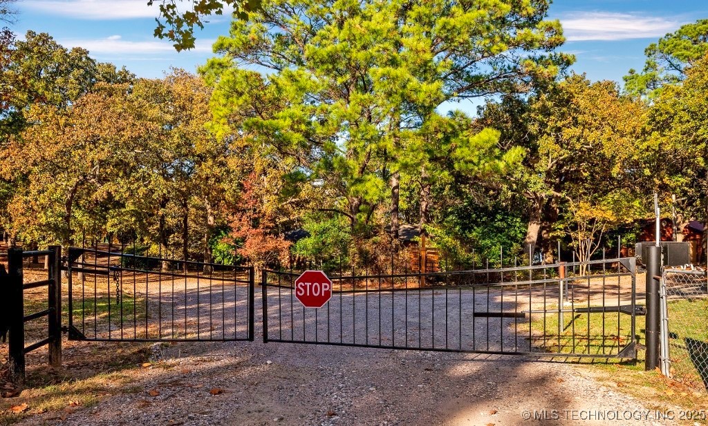 5094 Tower Drive Property Photo 32