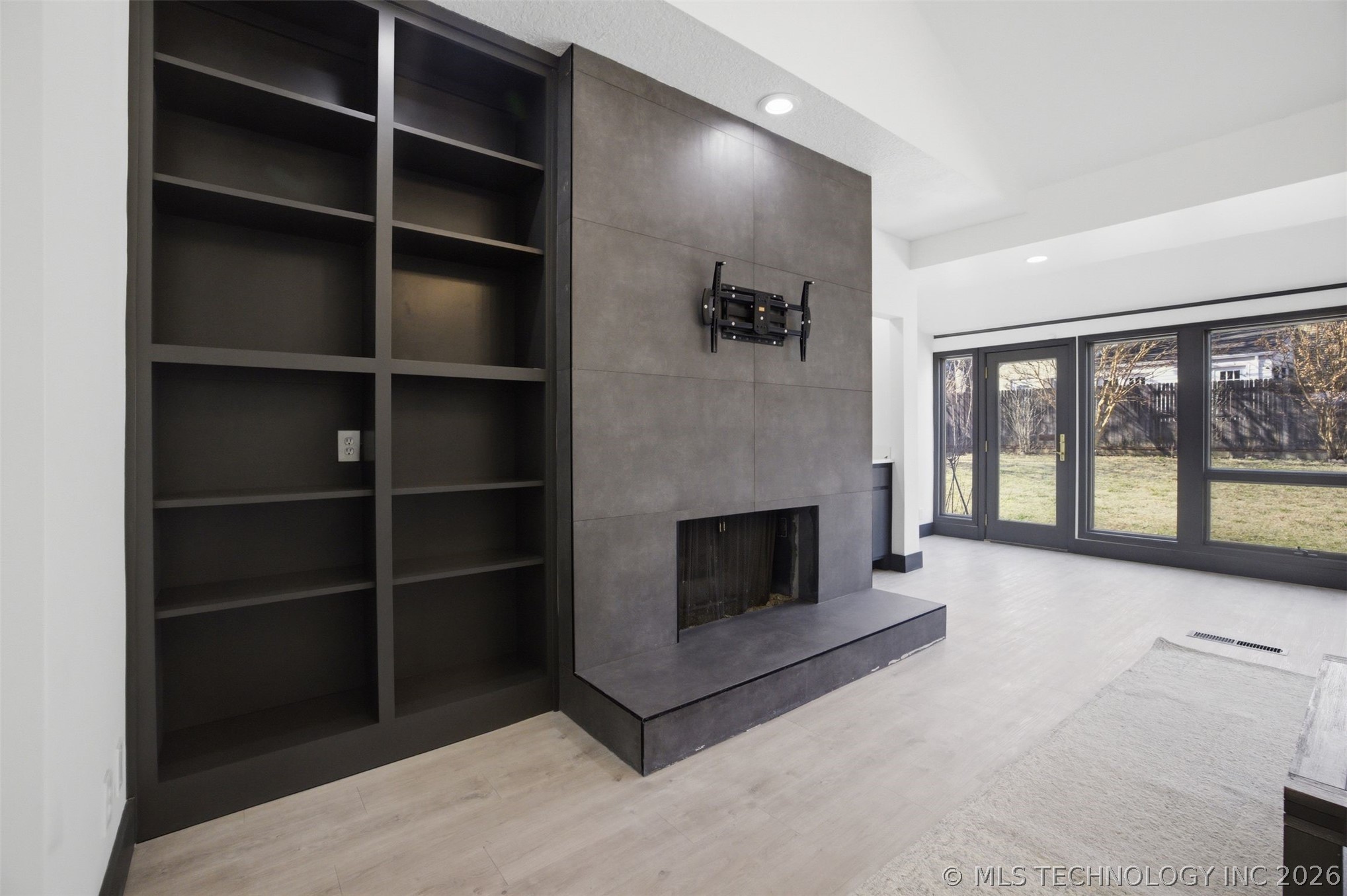 7505 E 65th Street Property Photo 17