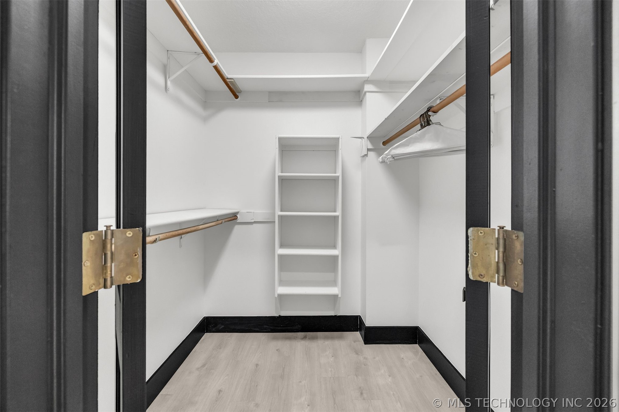 7505 E 65th Street Property Photo 32