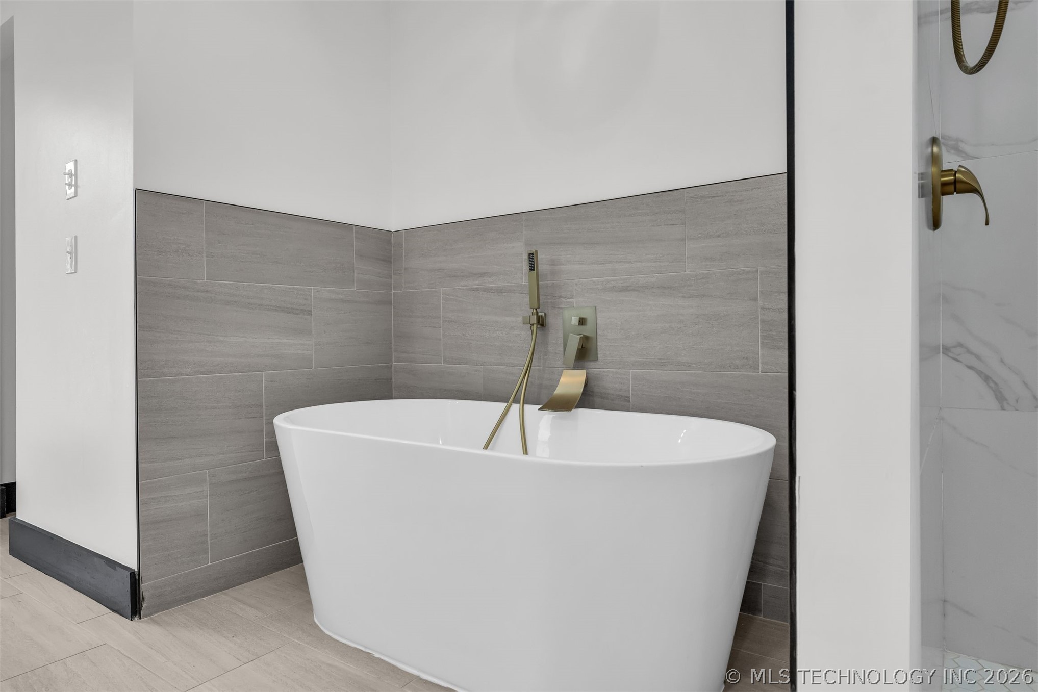 7505 E 65th Street Property Photo 39