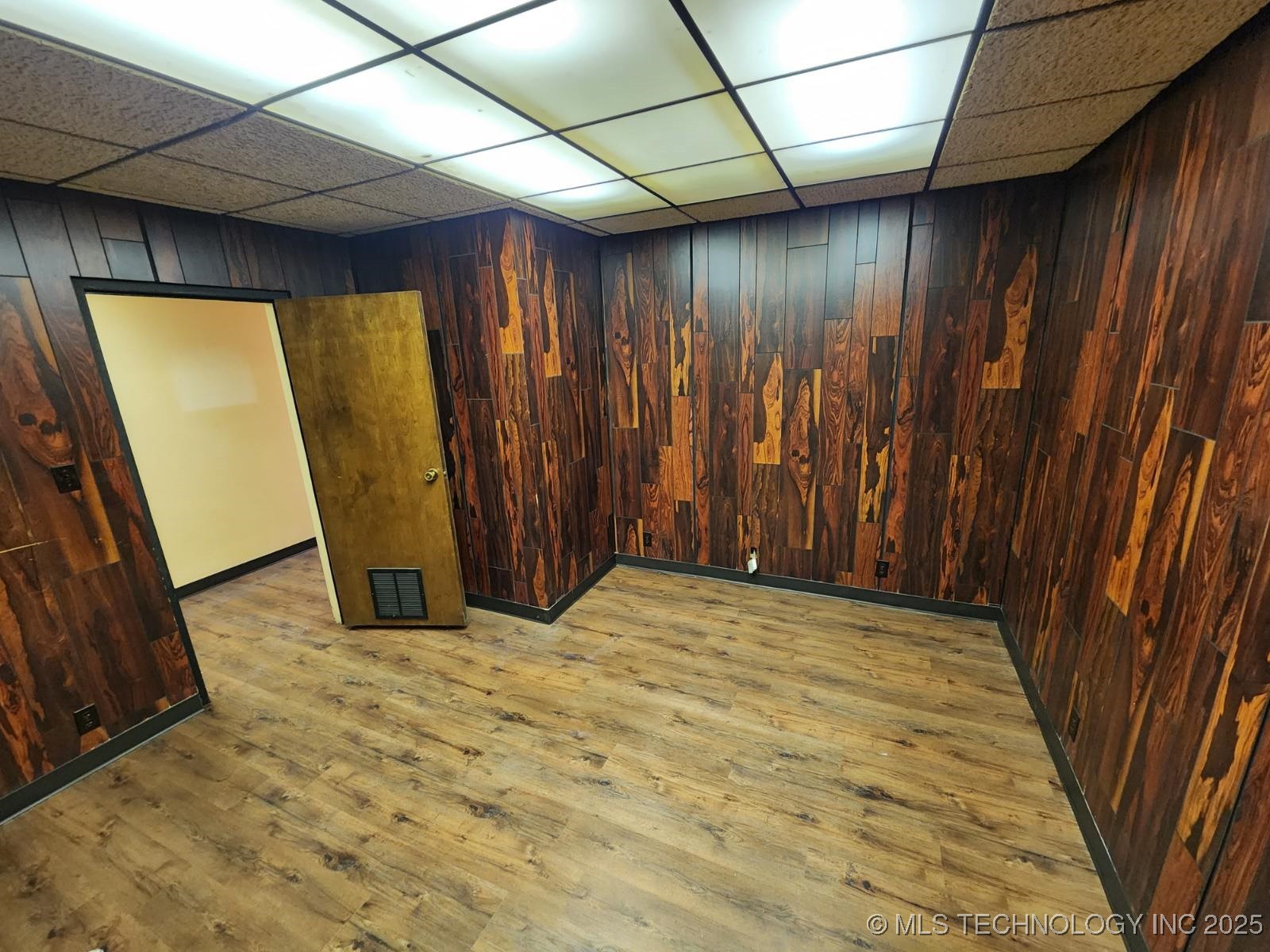 1403 S 24th Street W Property Photo 4