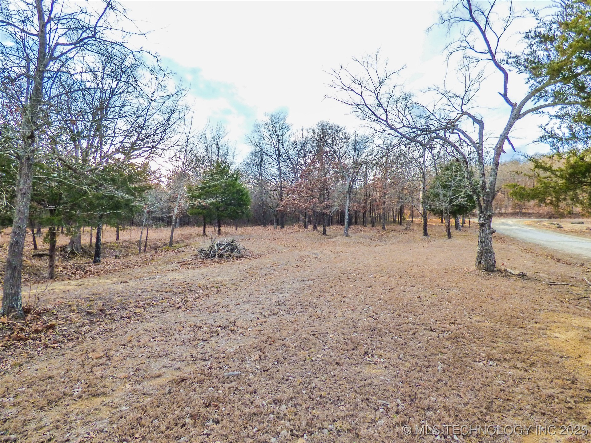 5 Duchess Creek Drive Property Photo 1