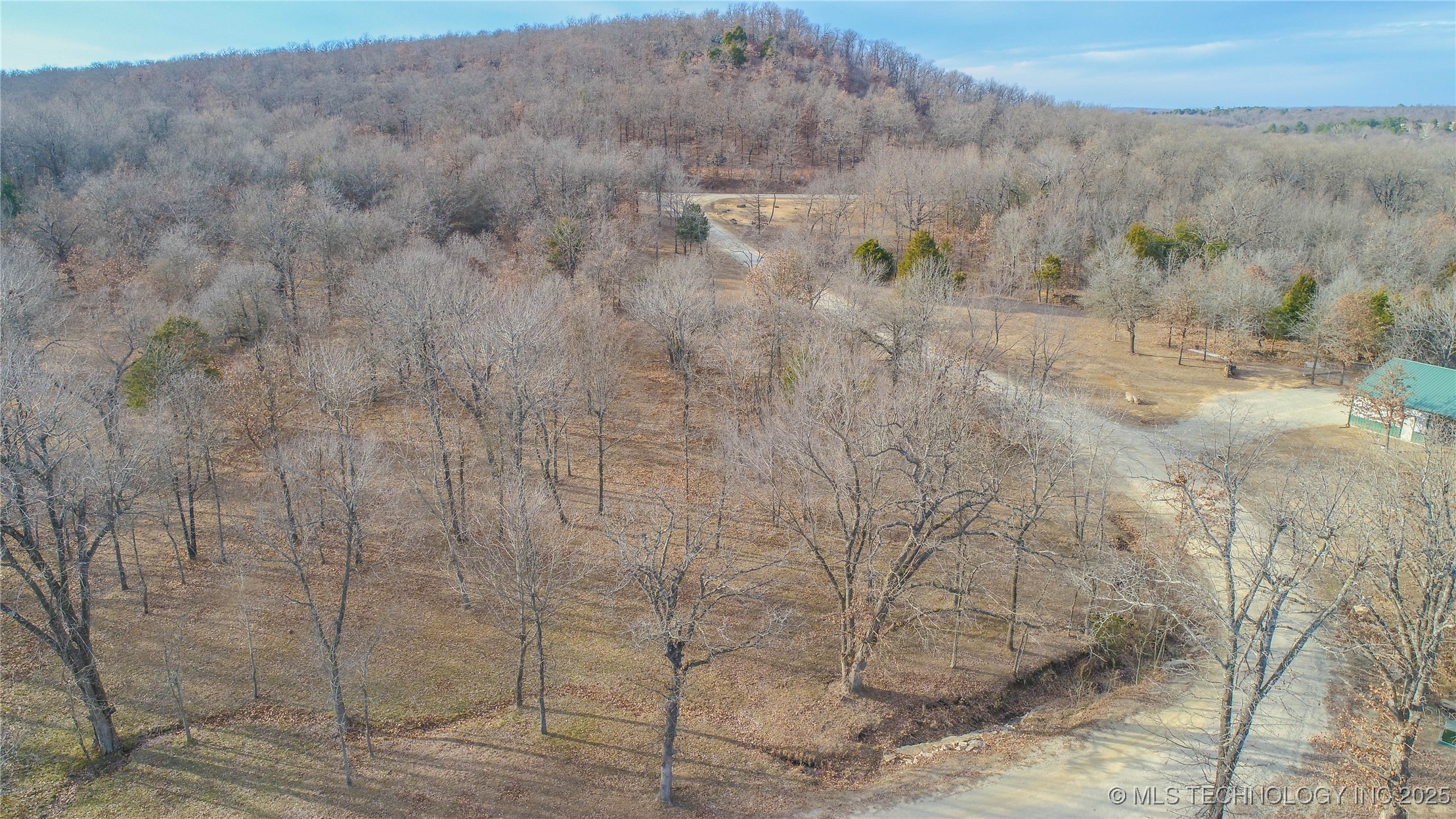 23 Duchess Creek Drive Property Photo 5