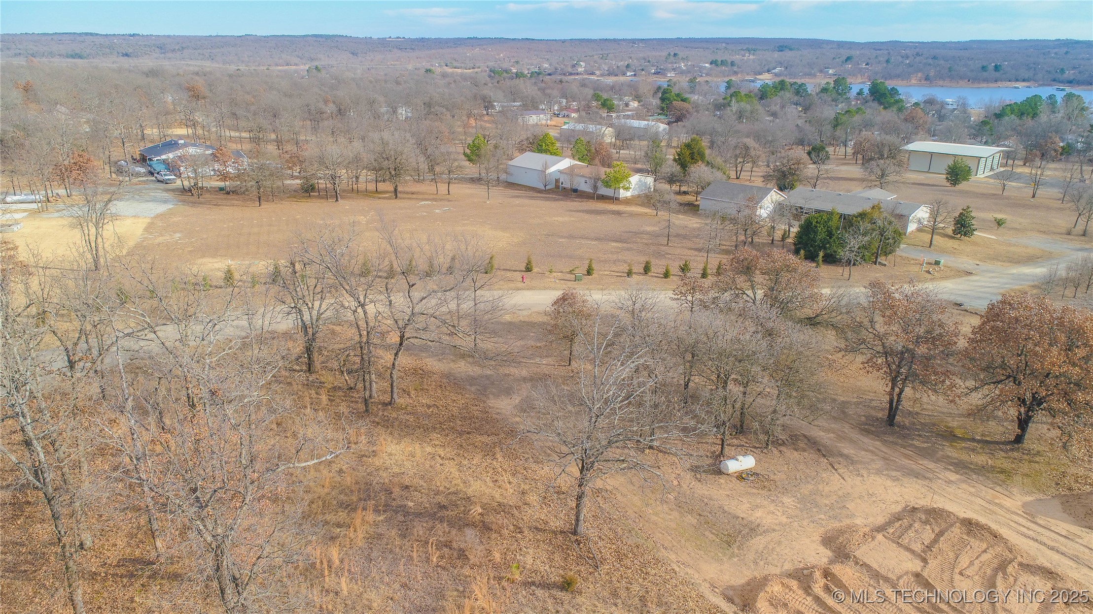 23 Duchess Creek Drive Property Photo 6