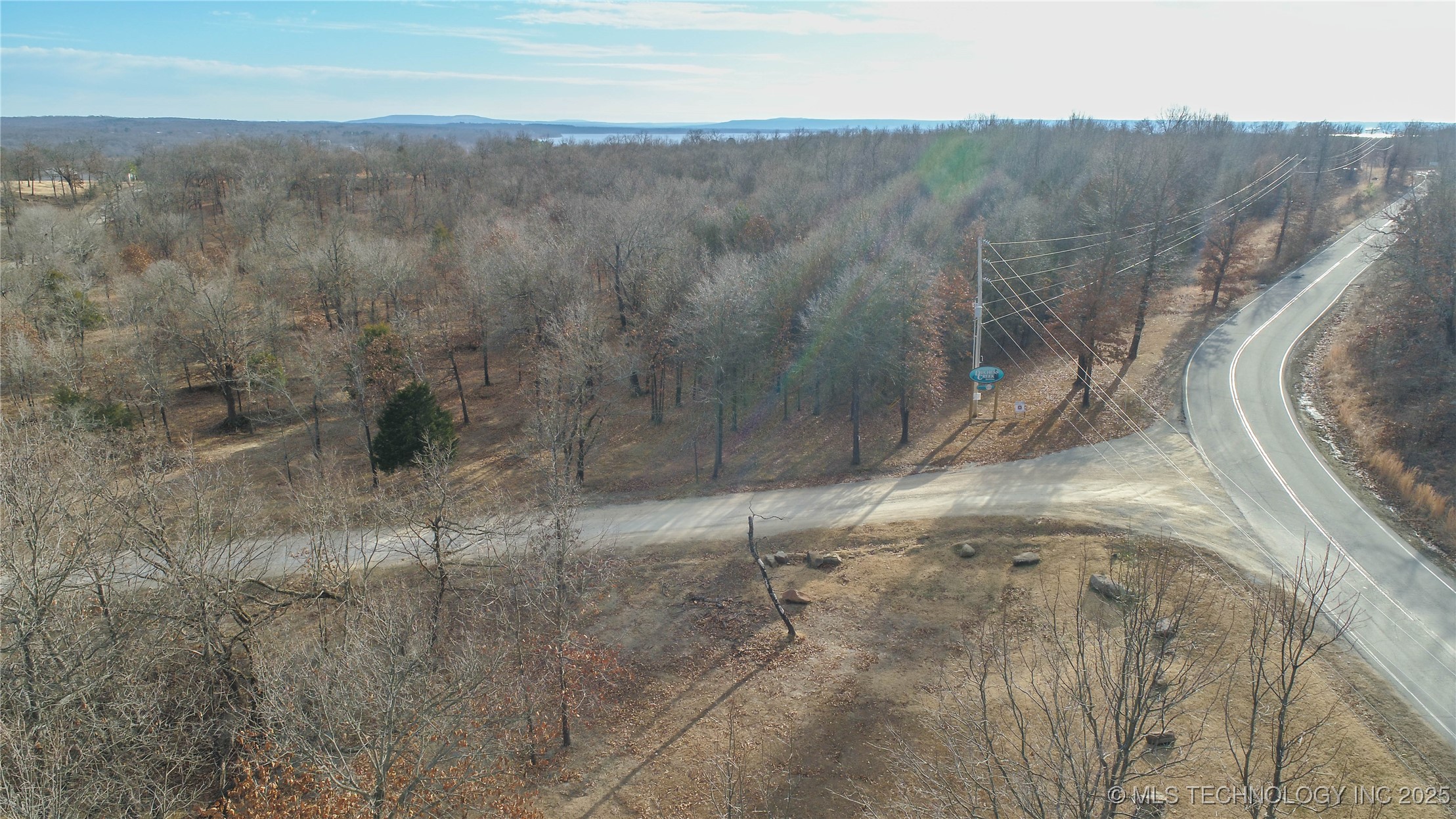 25 Duchess Creek Drive Property Photo 4