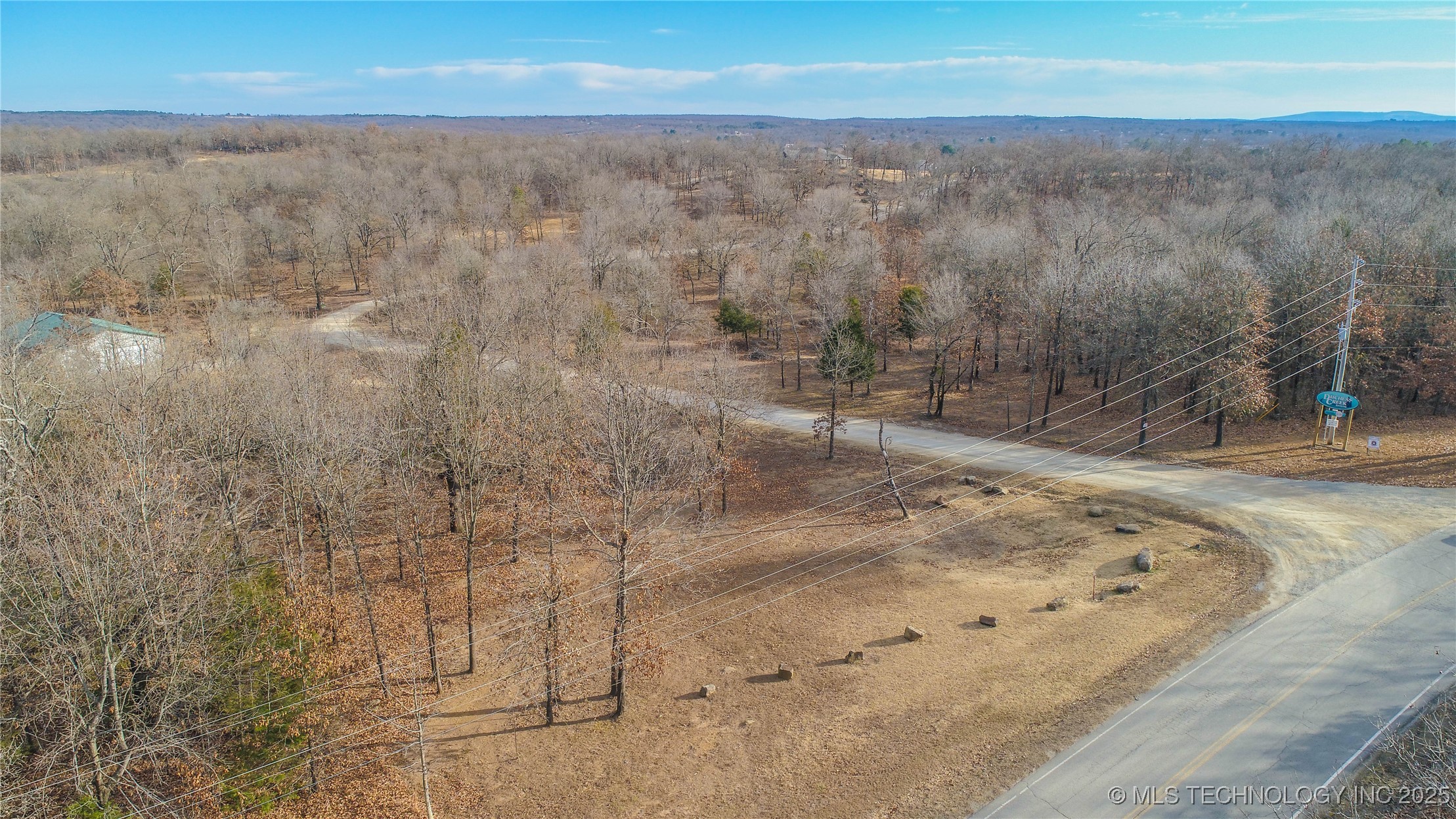 22 Duchess Creek Drive Property Photo 3