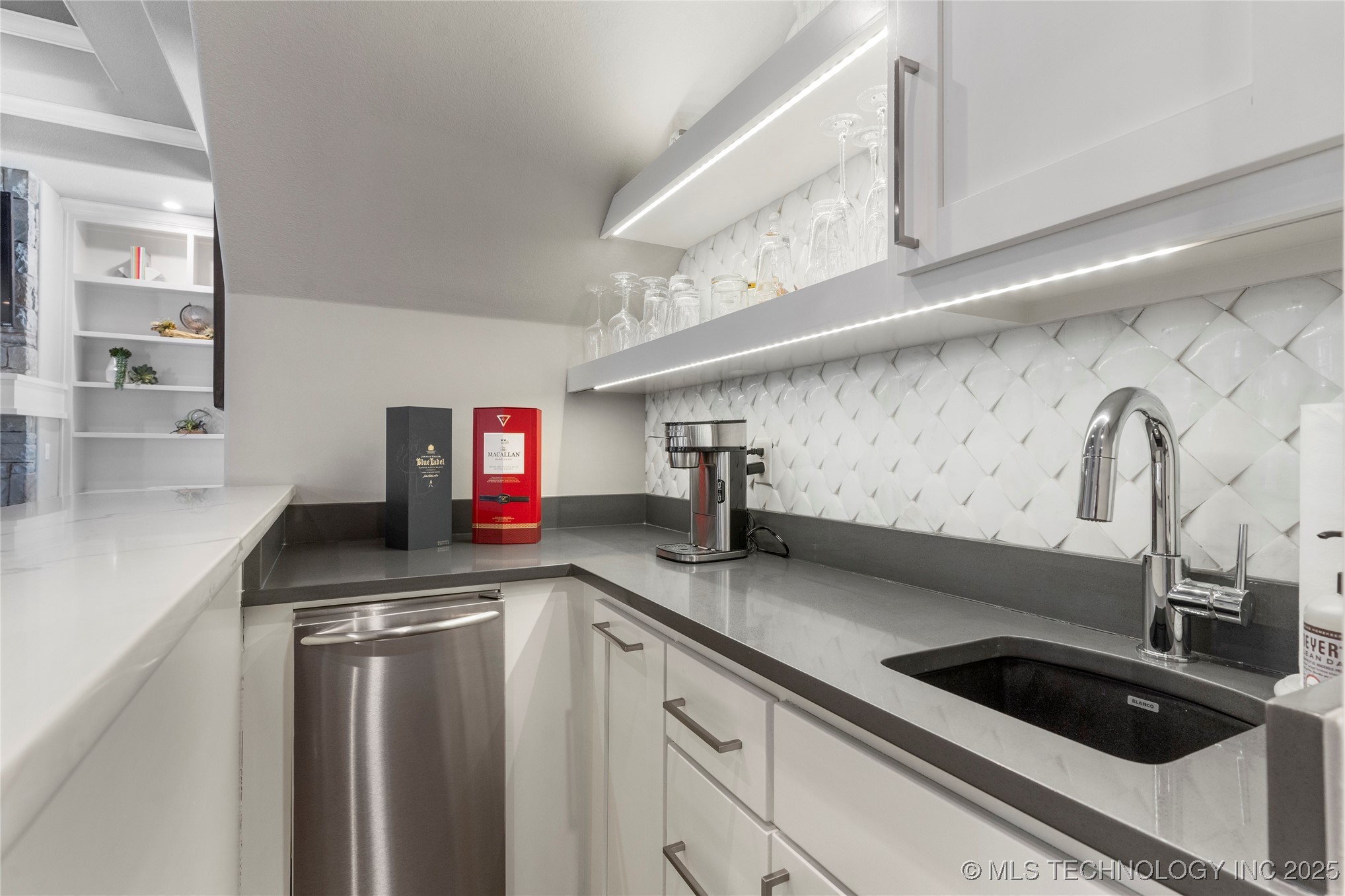 1316 E 18th Street Property Photo 29