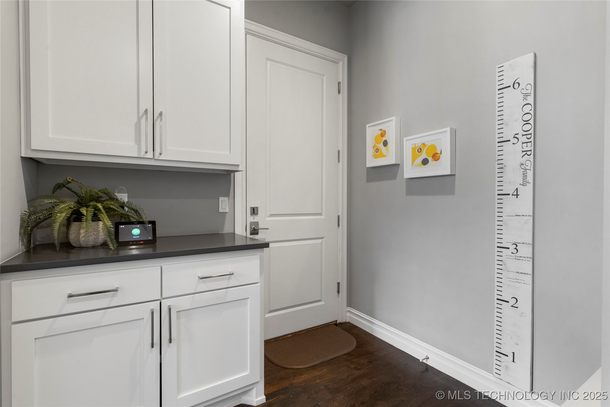 1316 E 18th Street Property Photo 48