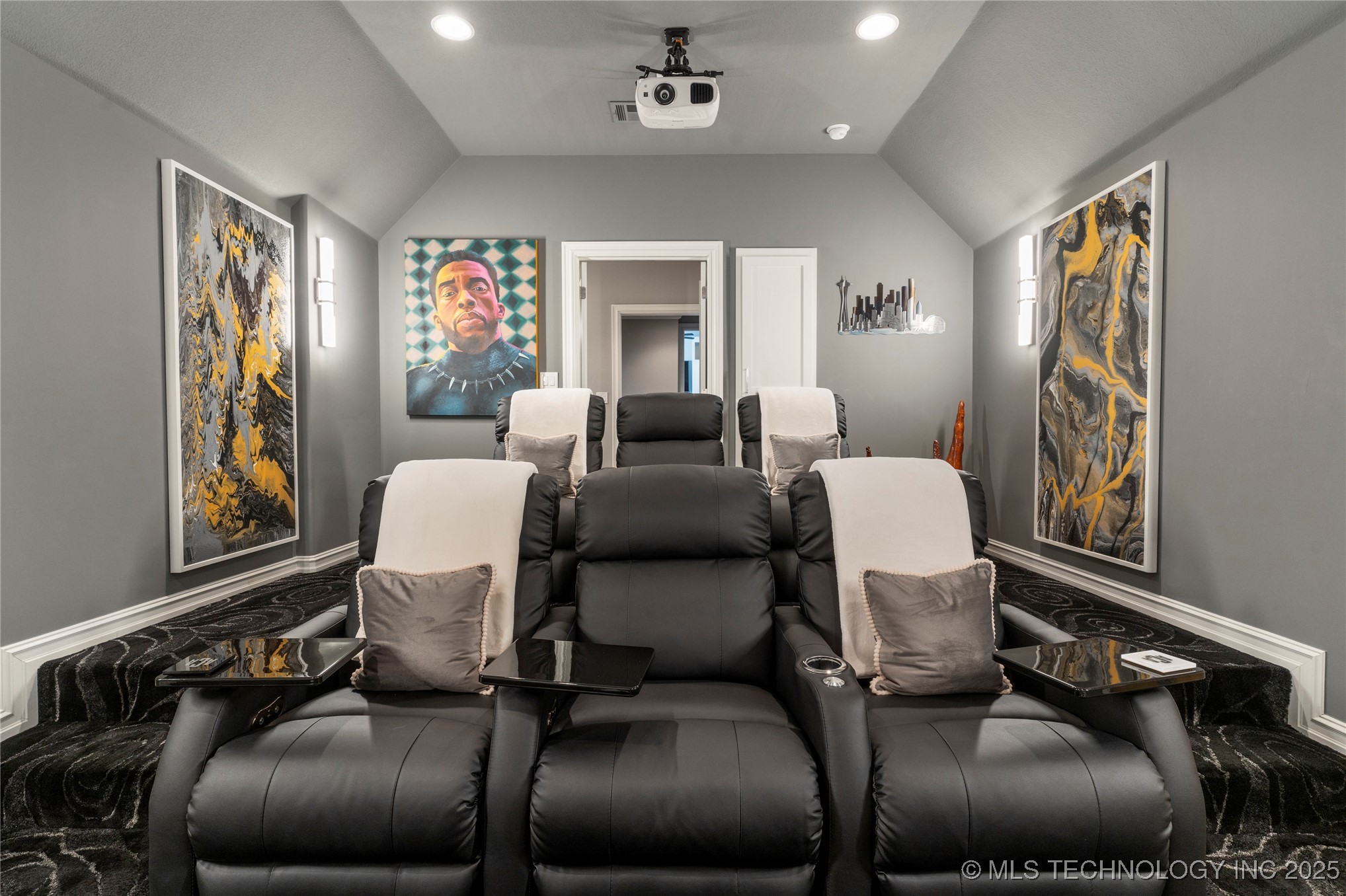 1316 E 18th Street Property Photo 67