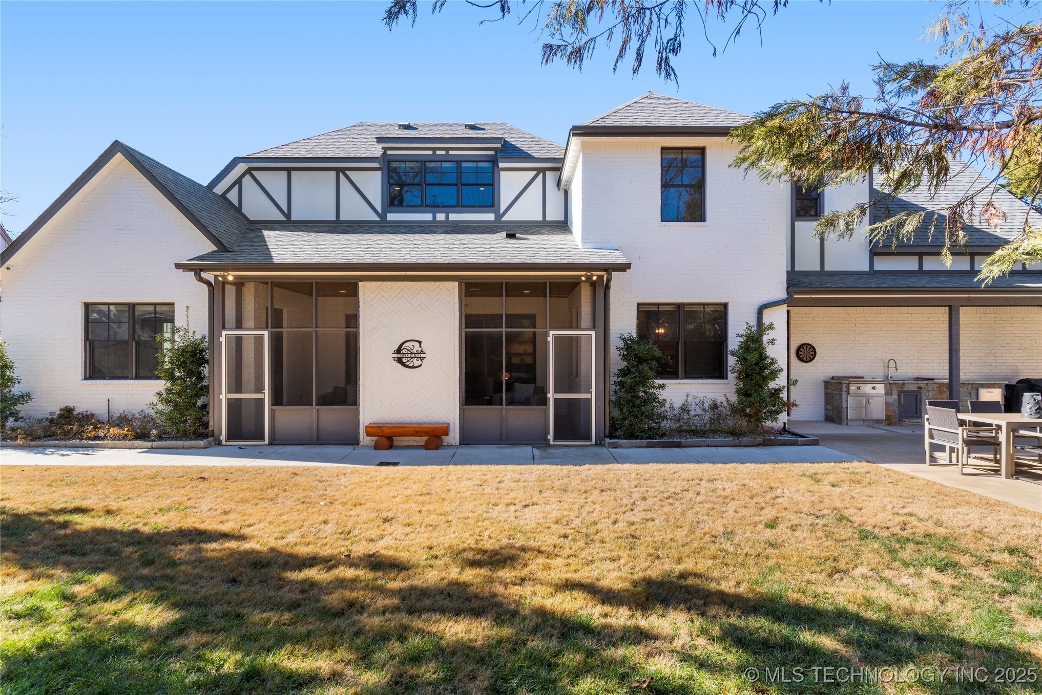 1316 E 18th Street Property Photo 75