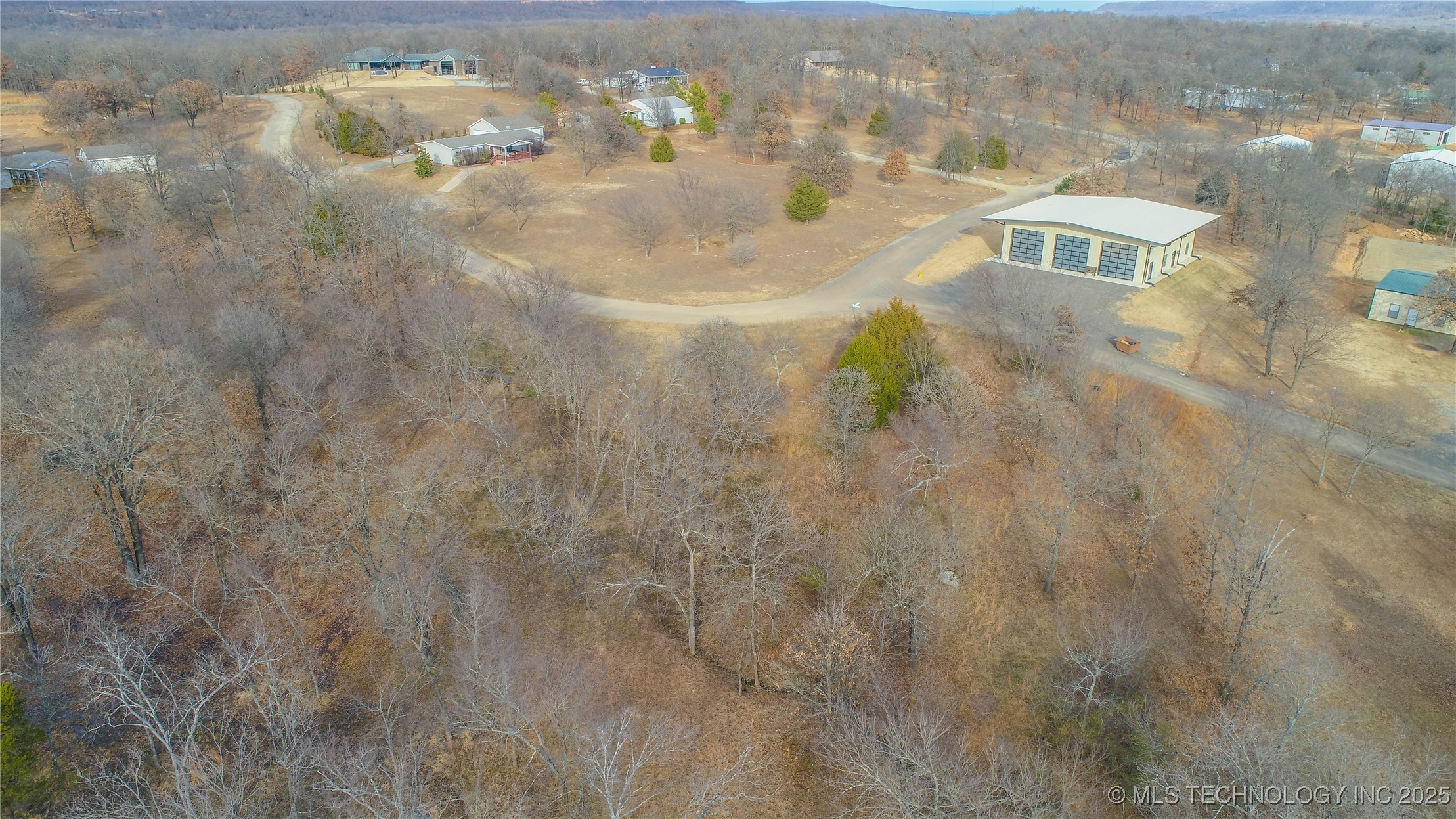 19 Duchess Creek Drive Property Photo 6