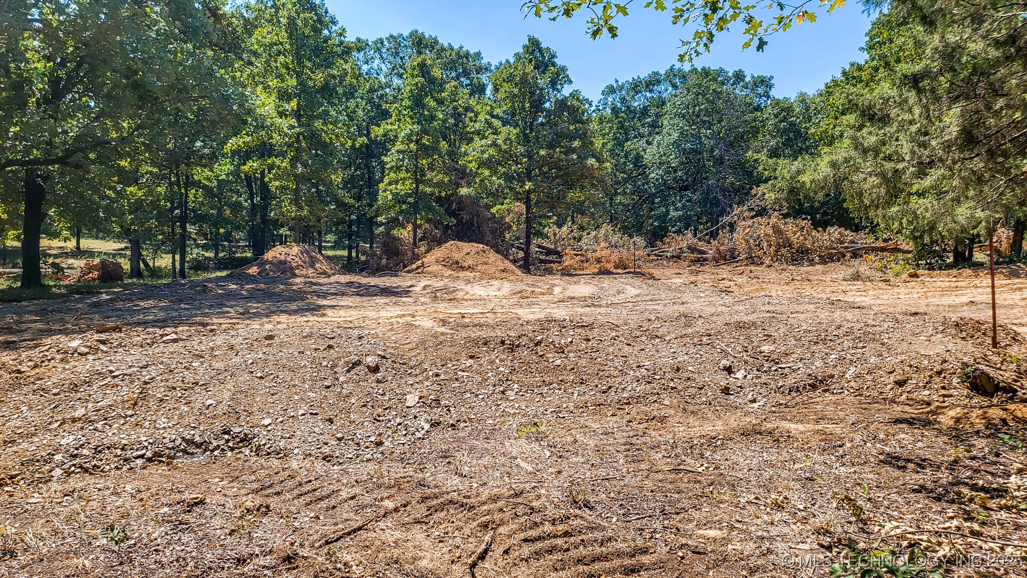 17 Duchess Creek Road Property Photo 2