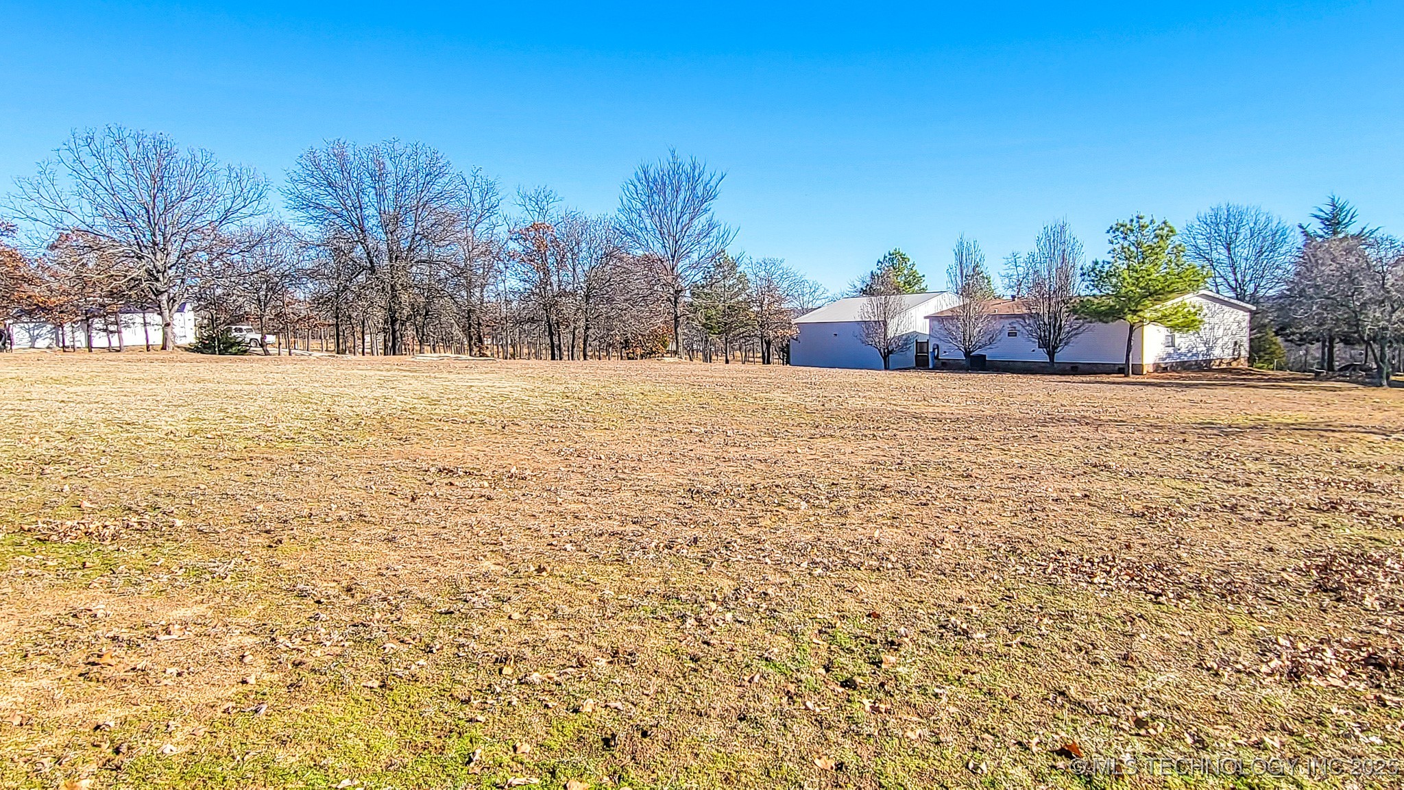 35 Duchess Creek Drive Property Photo 5