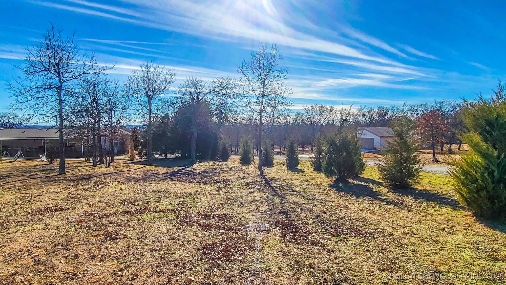 35 Duchess Creek Drive Property Photo 6