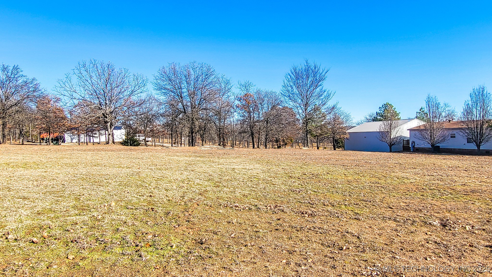35 Duchess Creek Drive Property Photo 7