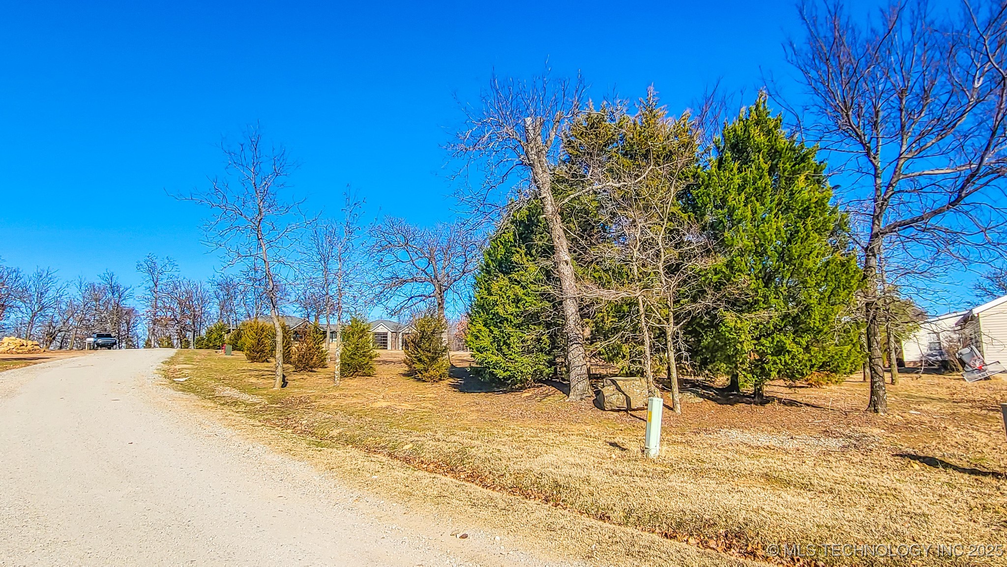 35 Duchess Creek Drive Property Photo 10