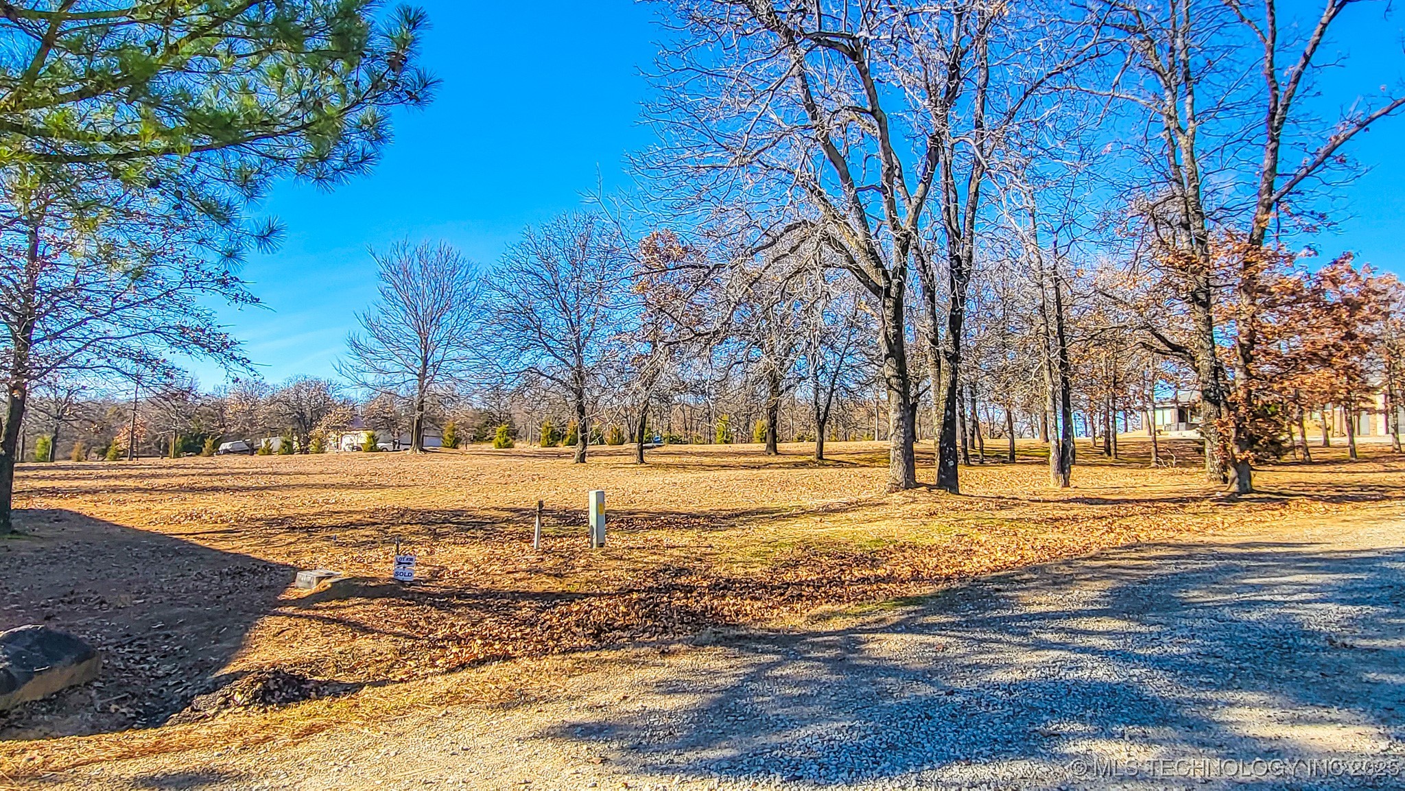 36 Duchess Creek Drive Property Photo 5