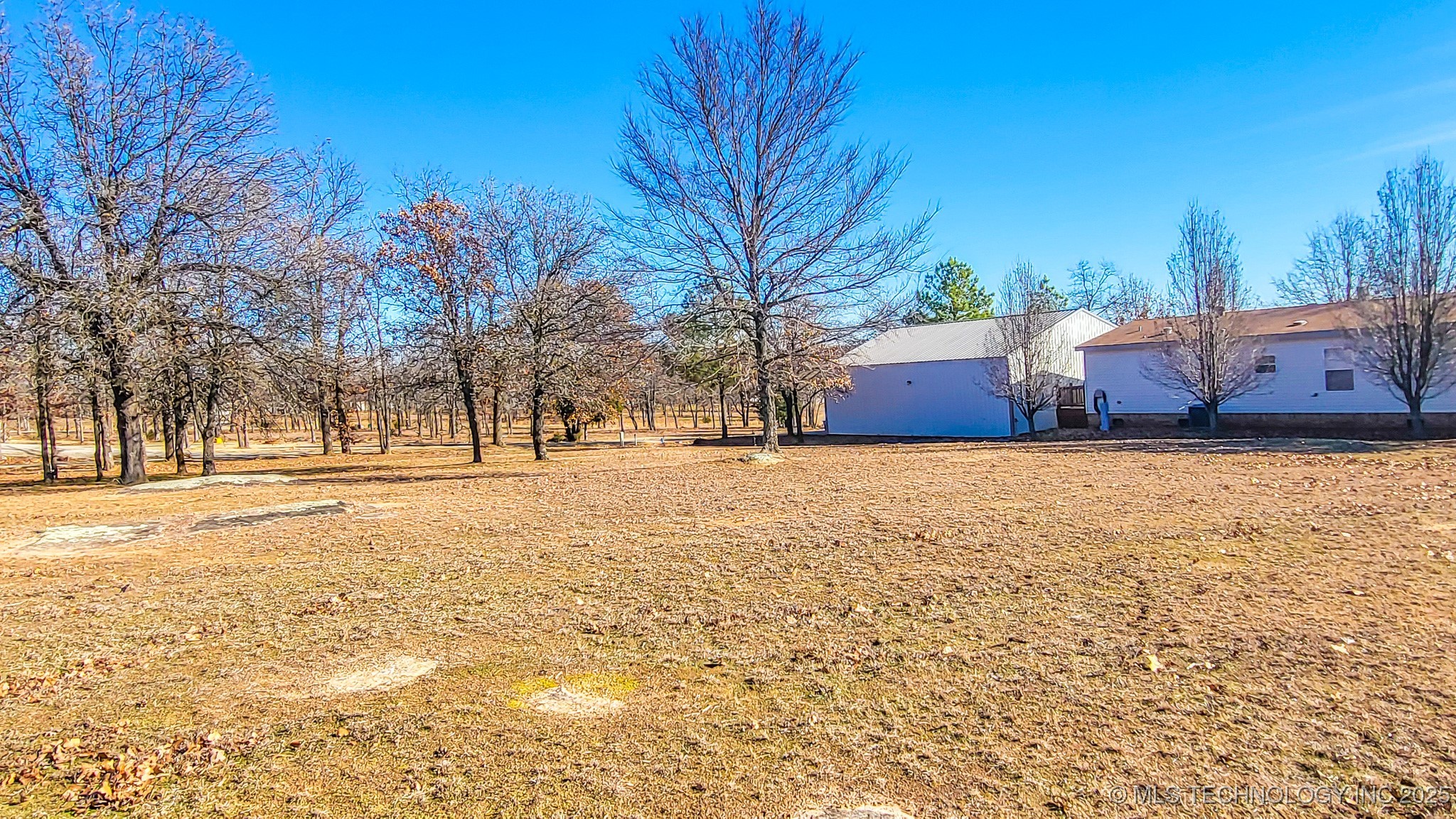 36 Duchess Creek Drive Property Photo 7