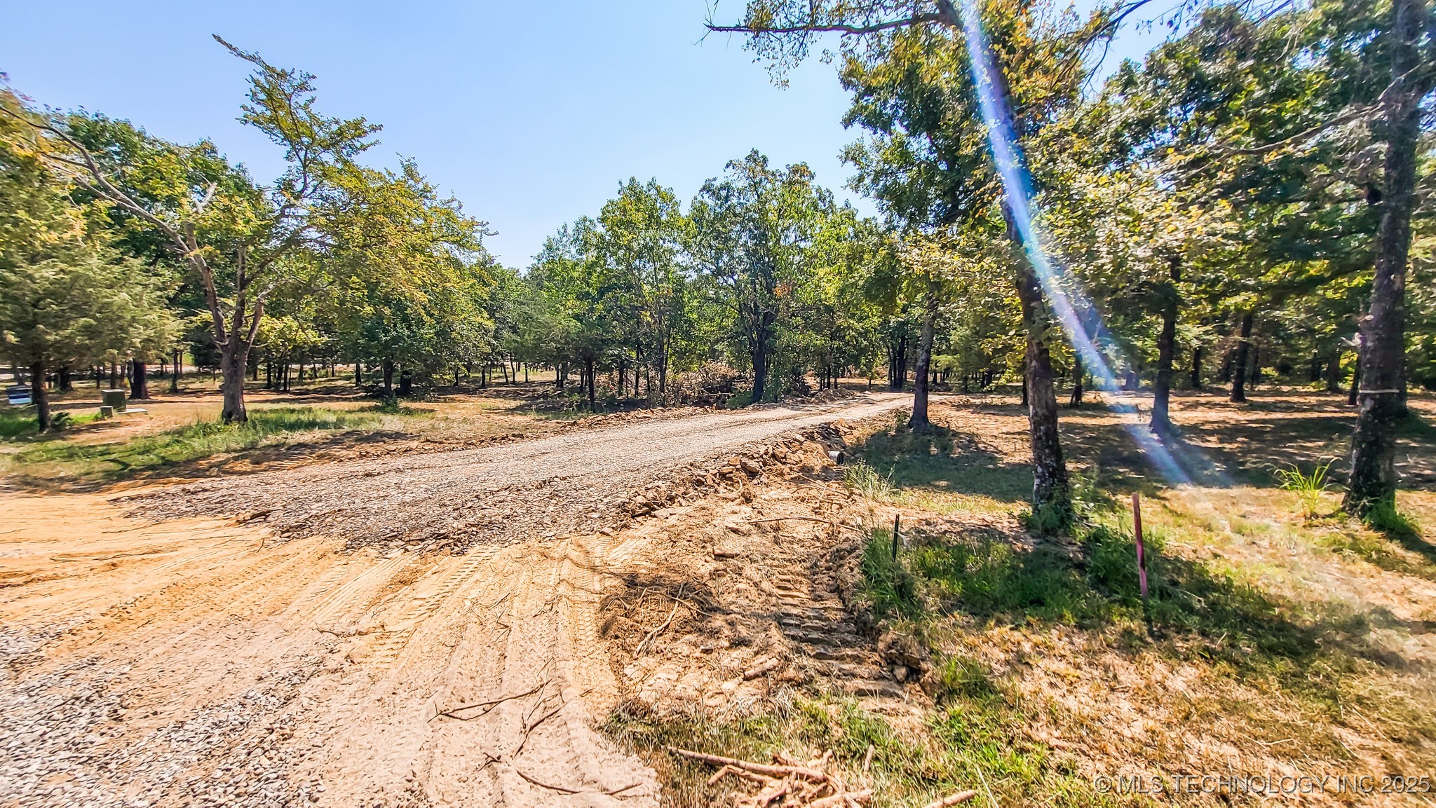 20 Duchess Creek Drive Property Photo 6