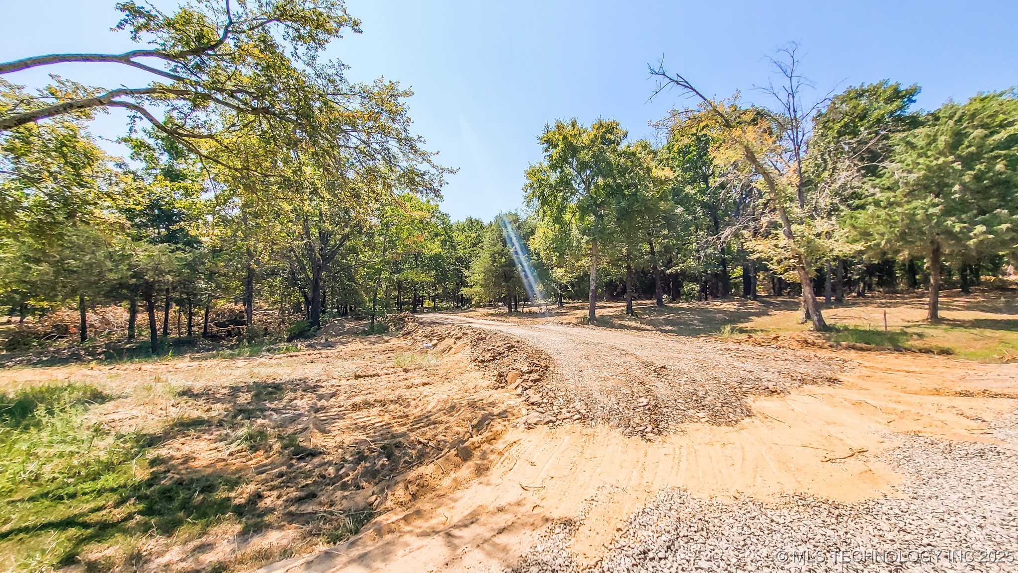 20 Duchess Creek Drive Property Photo 7