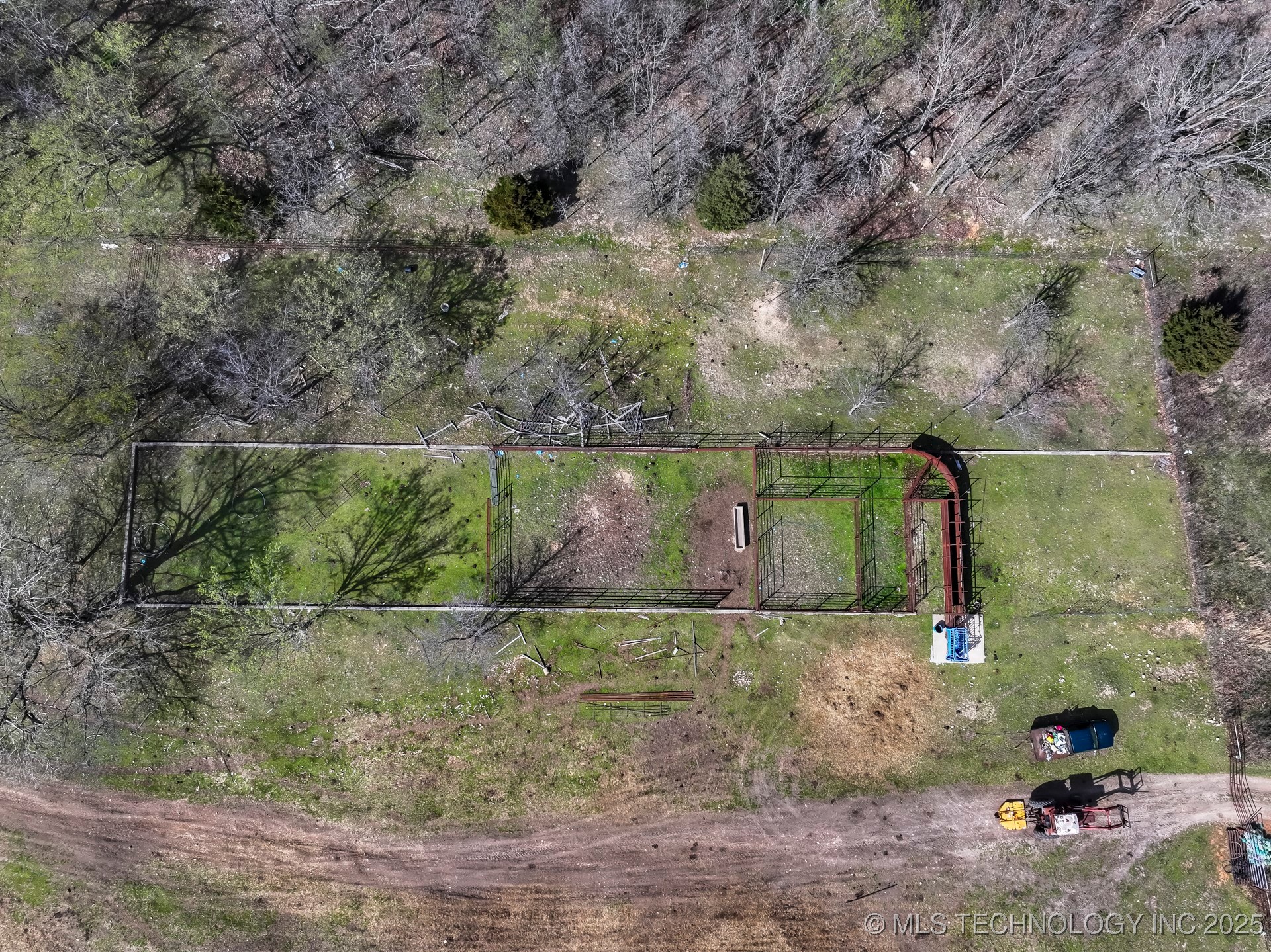 64492 E 350 Road Property Photo 2