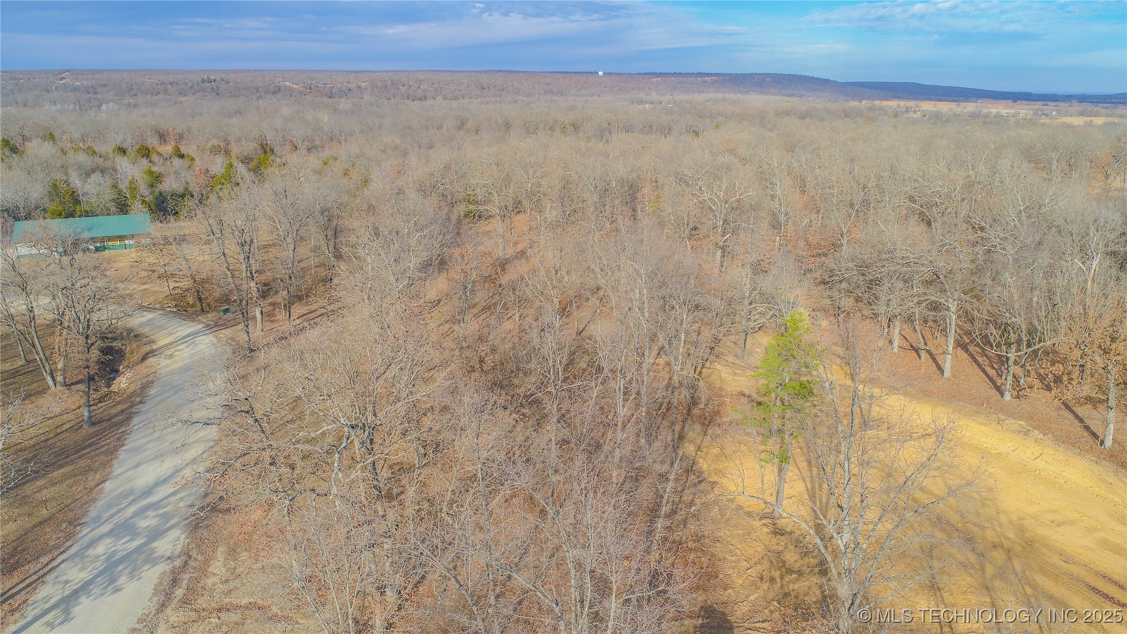 26 Duchess Creek Drive Property Photo 5