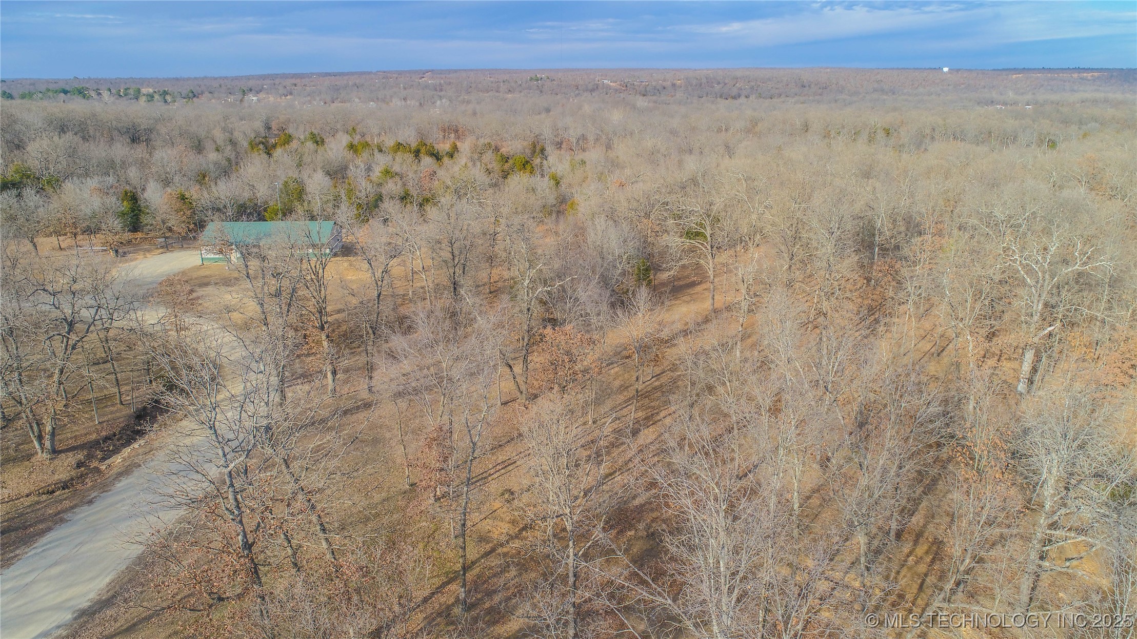 26 Duchess Creek Drive Property Photo 6