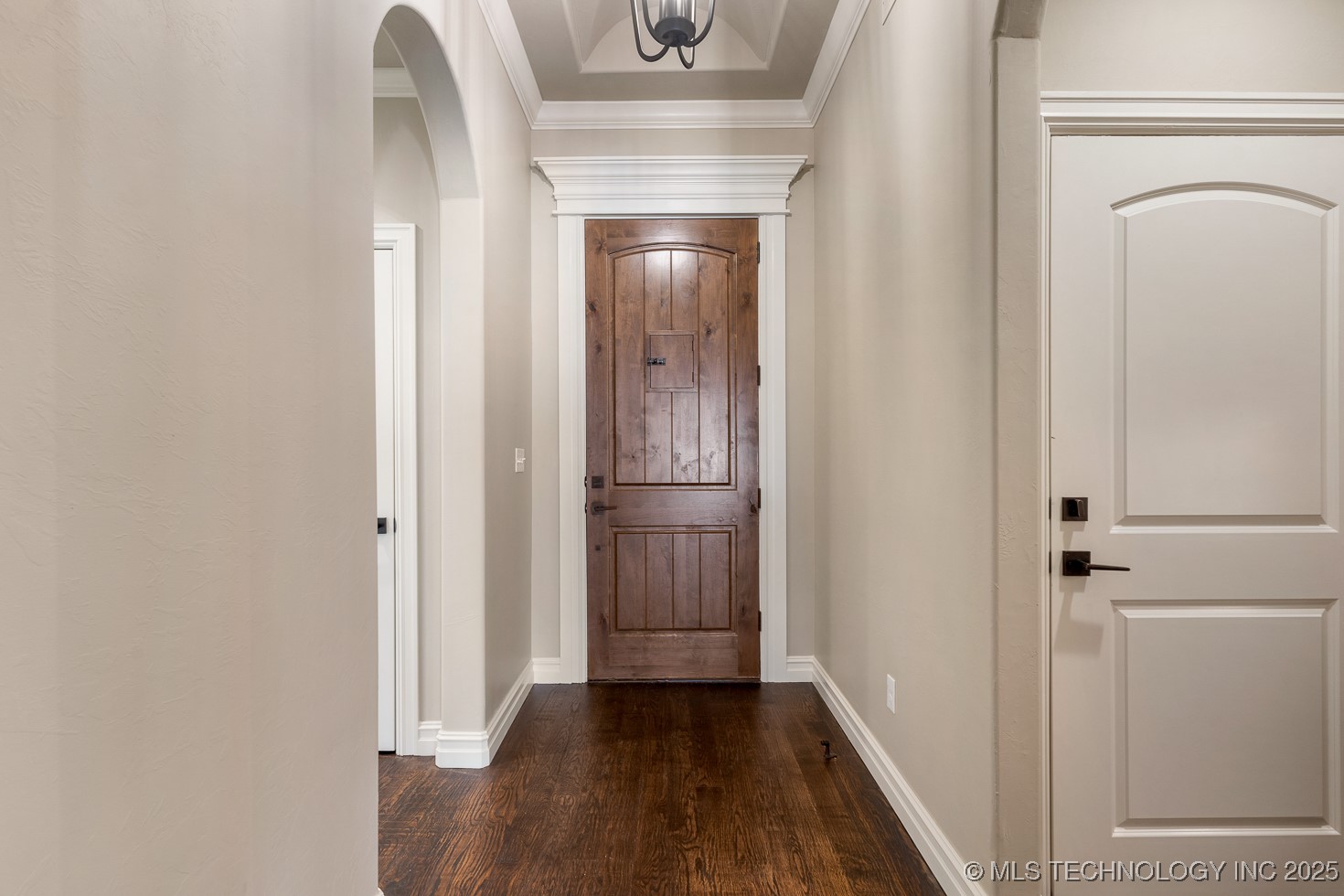 9105 E 62nd Court S Property Photo 2