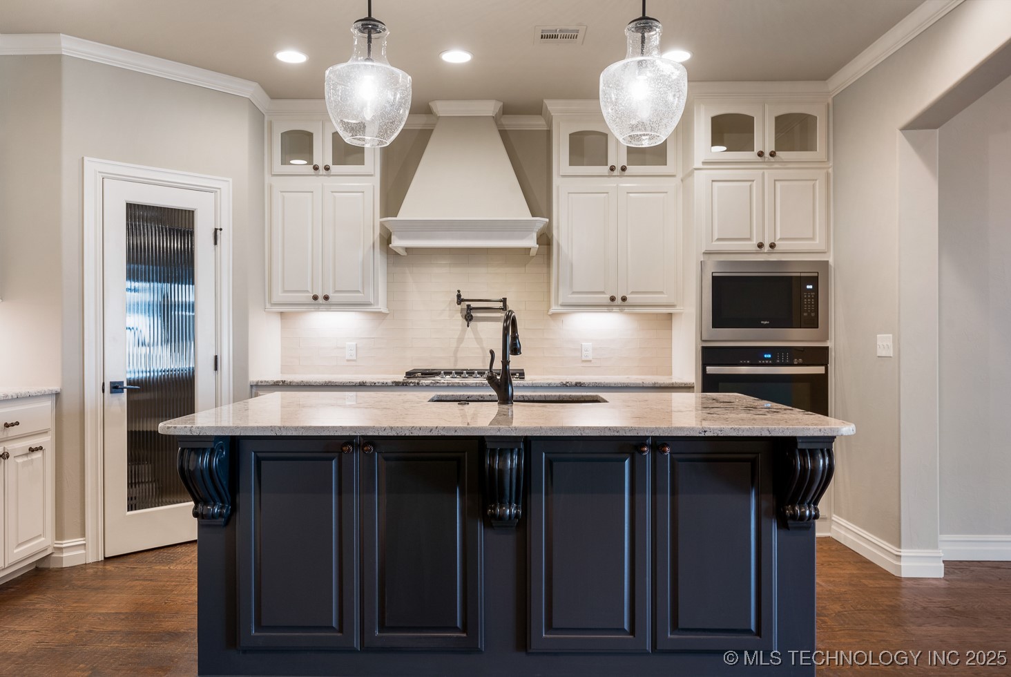 9105 E 62nd Court S Property Photo 12