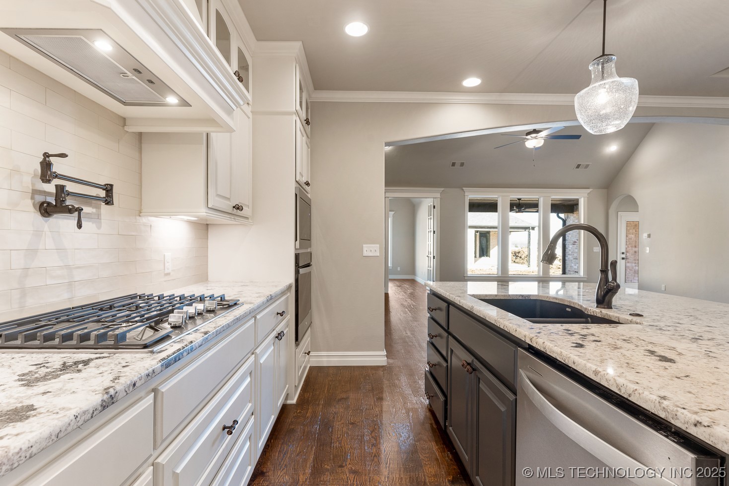 9105 E 62nd Court S Property Photo 13