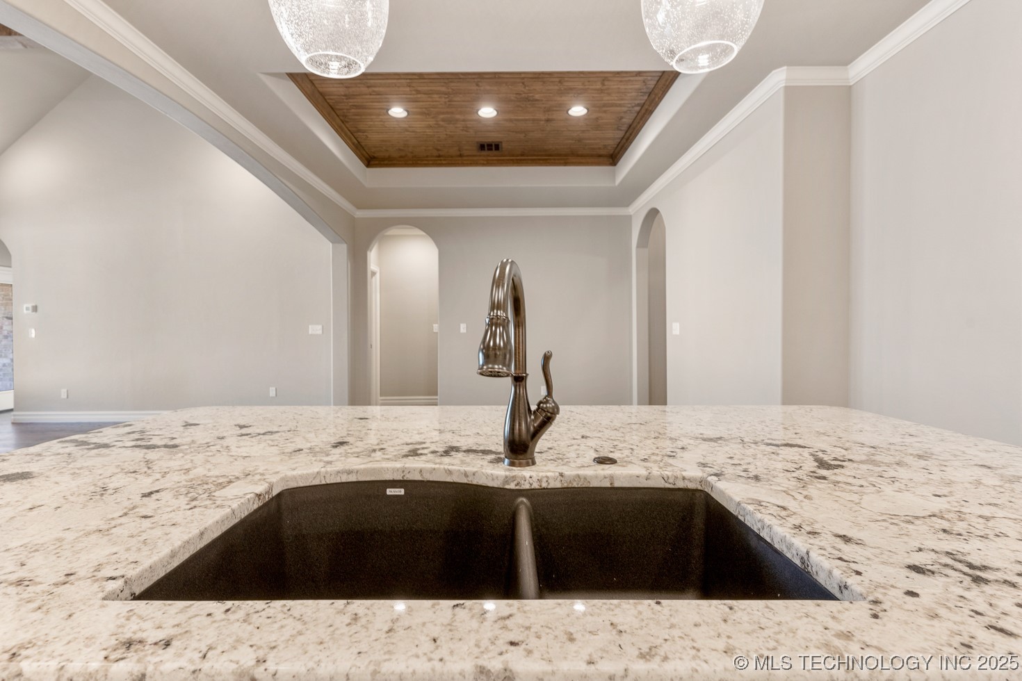 9105 E 62nd Court S Property Photo 15