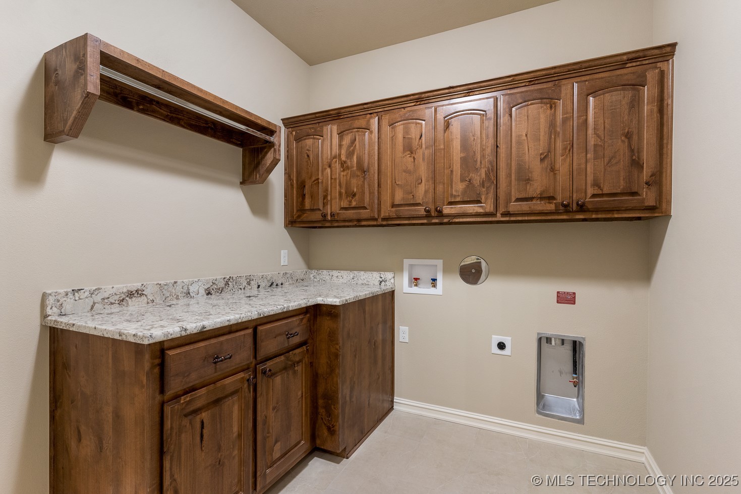 9105 E 62nd Court S Property Photo 25