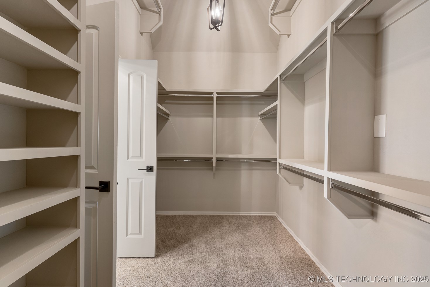 9105 E 62nd Court S Property Photo 26