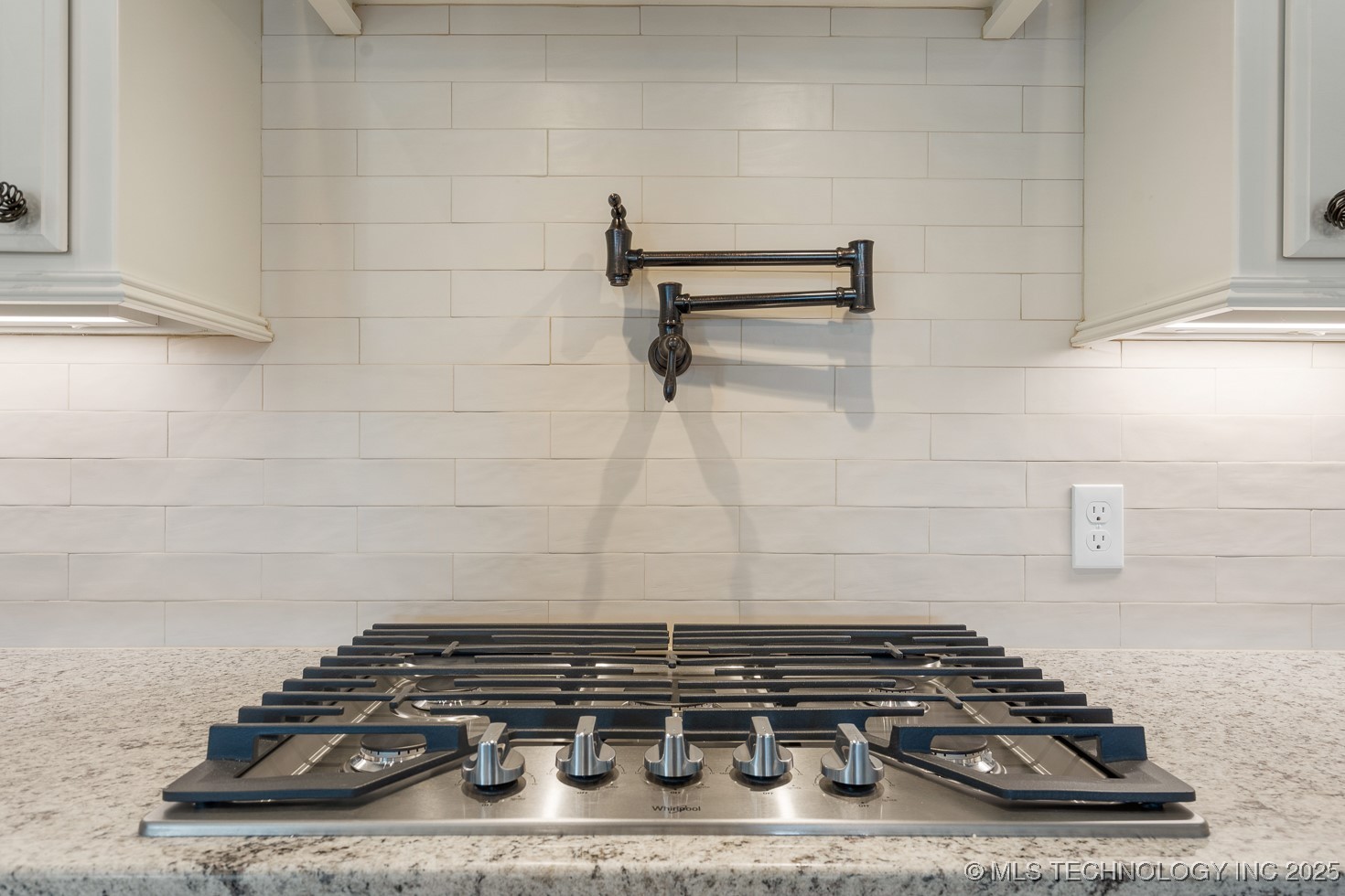 6253 S 92nd East Avenue Property Photo 12