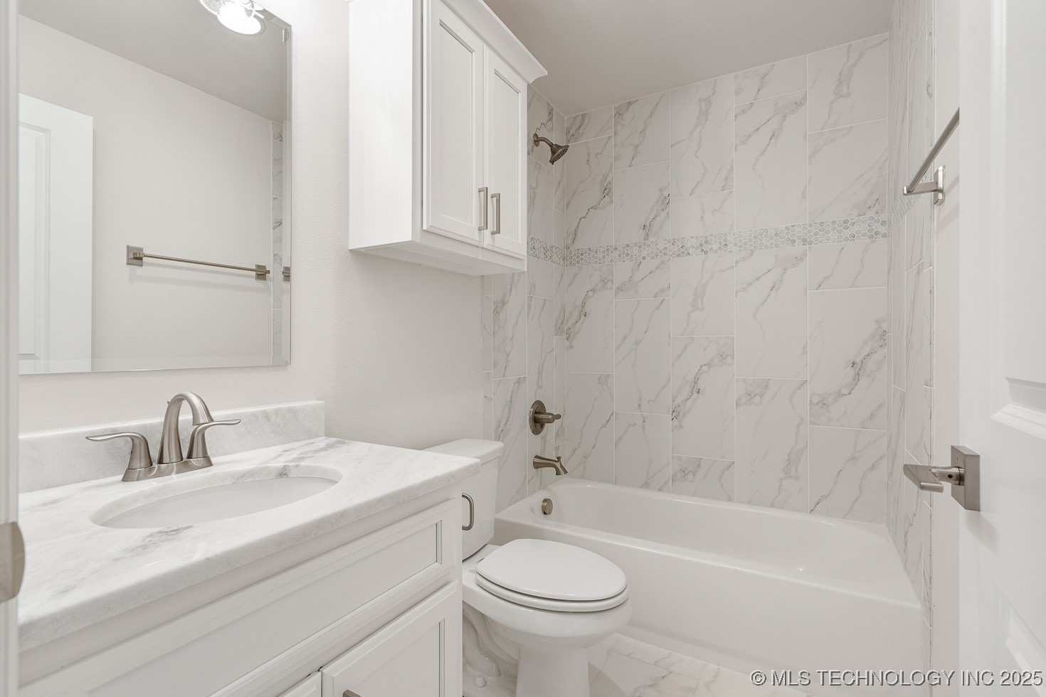 9208 E 62nd Court S Property Photo 5