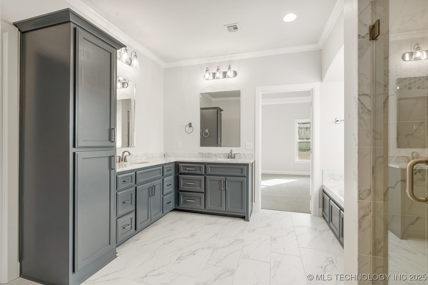 9208 E 62nd Court S Property Photo 19