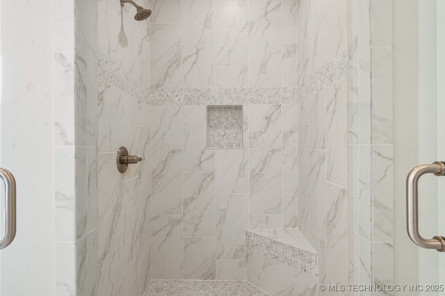 9208 E 62nd Court S Property Photo 21