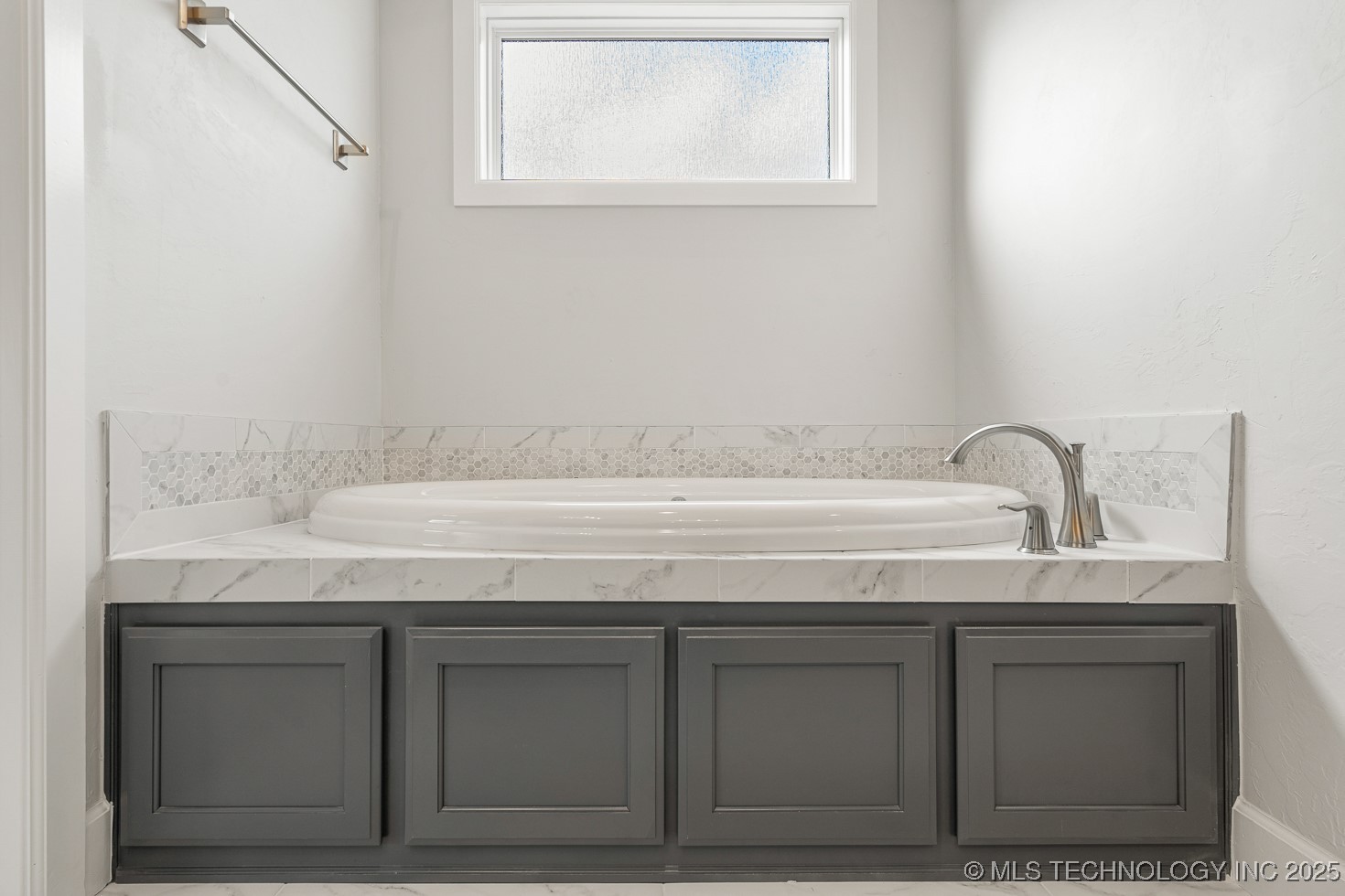 9208 E 62nd Court S Property Photo 22