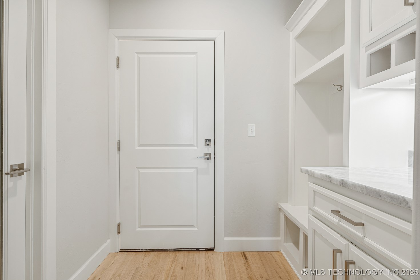 9208 E 62nd Court S Property Photo 32