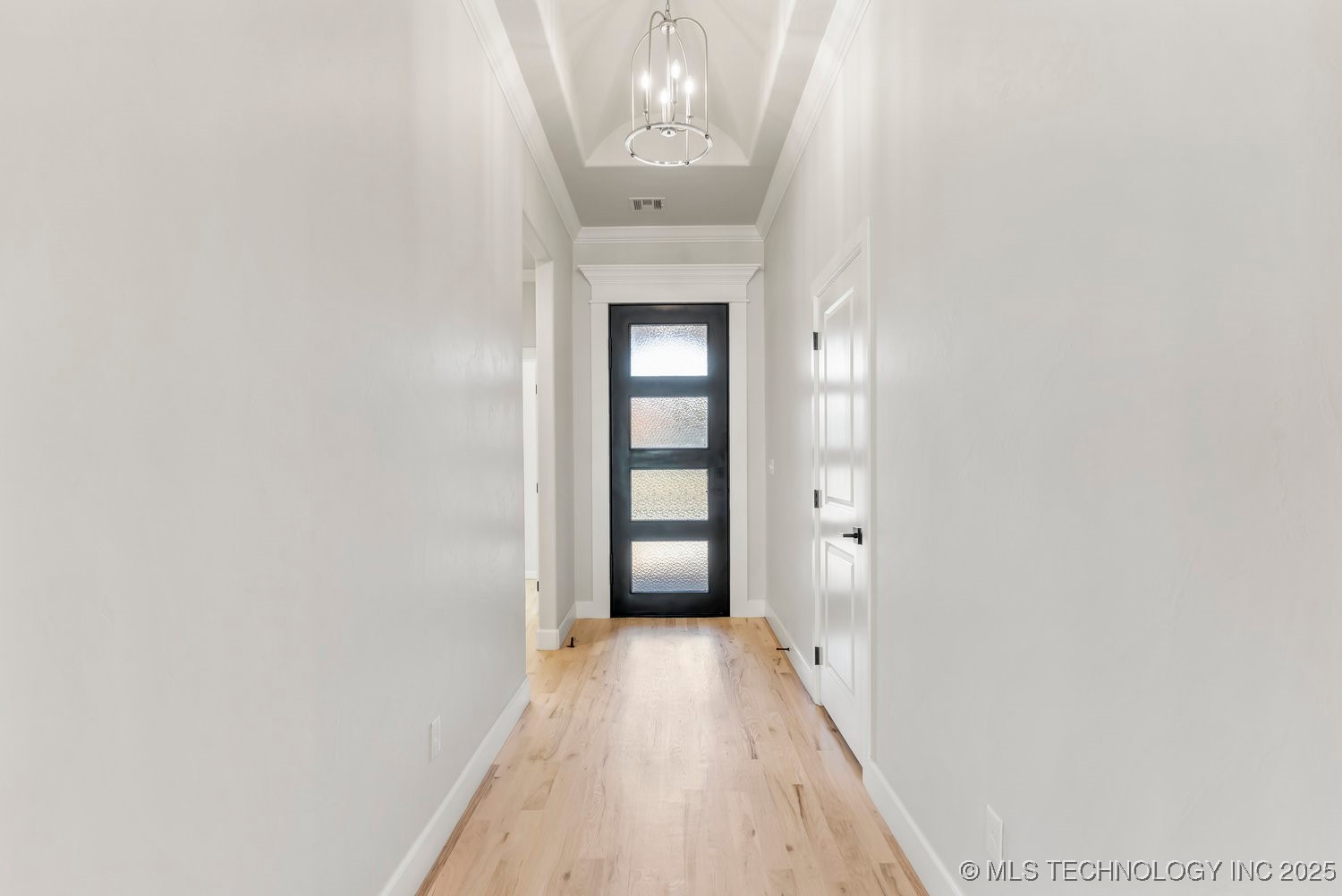 9063 E 62nd Court S Property Photo 3