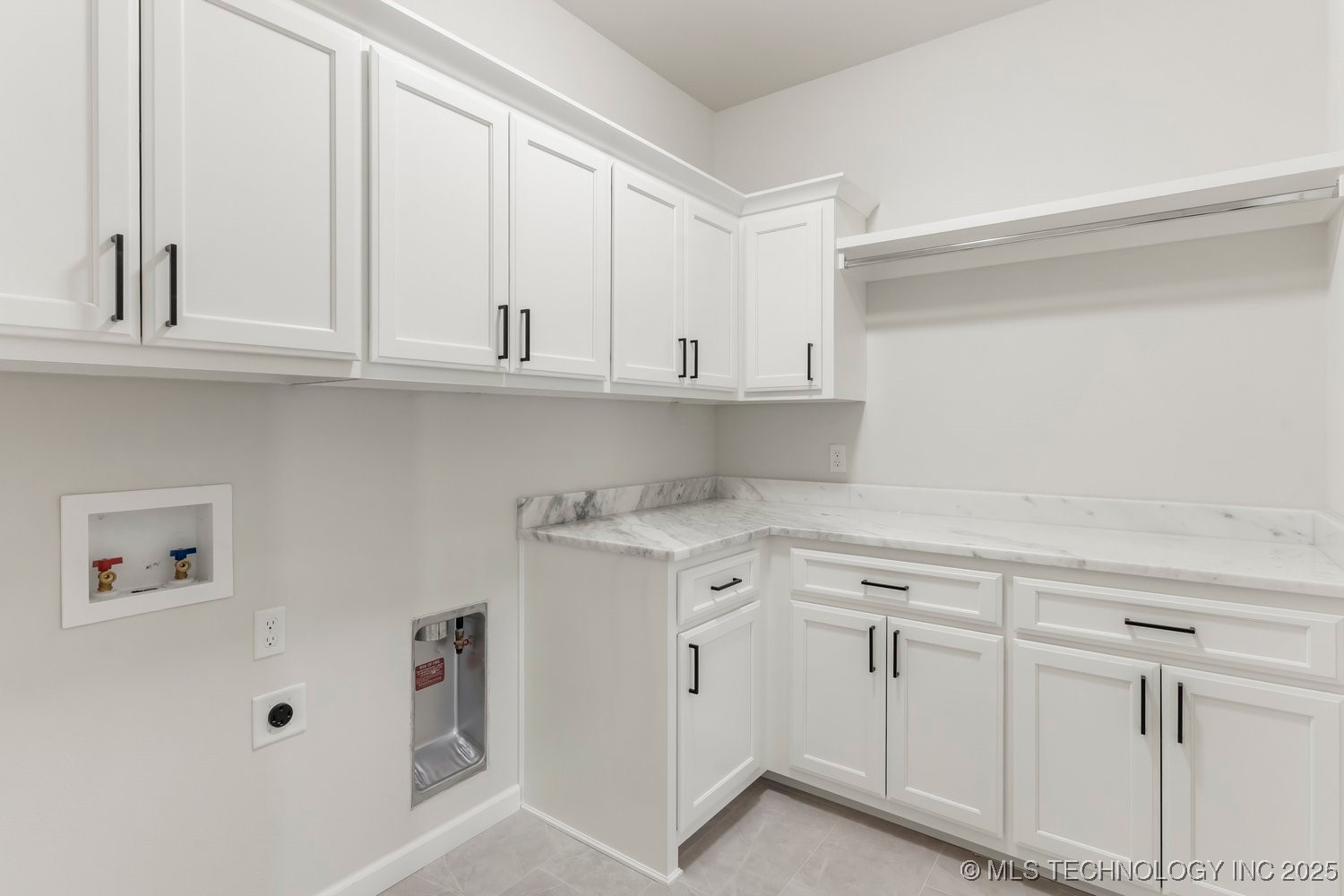 9063 E 62nd Court S Property Photo 31