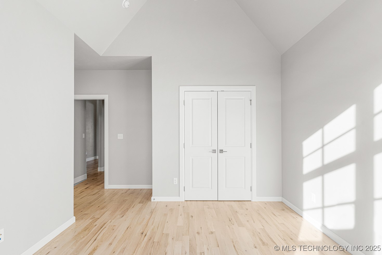 9111 E 62nd Court S Property Photo 4